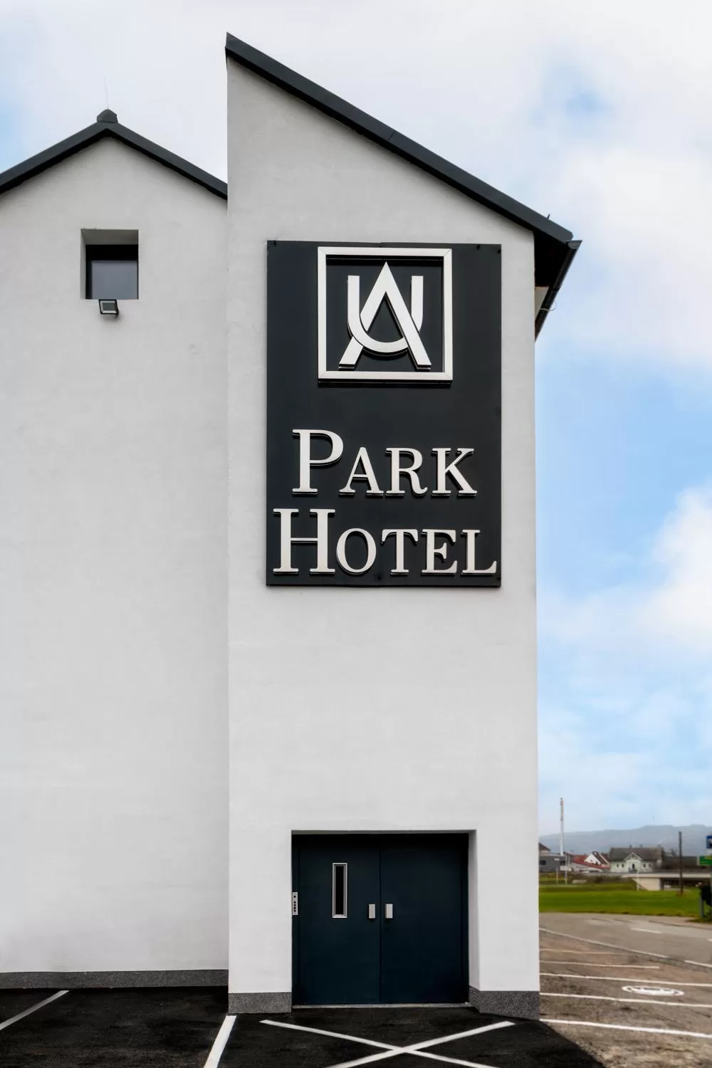 Property building in PARKHOTEL BRAUNAU - 24 Stunden Self Check-IN