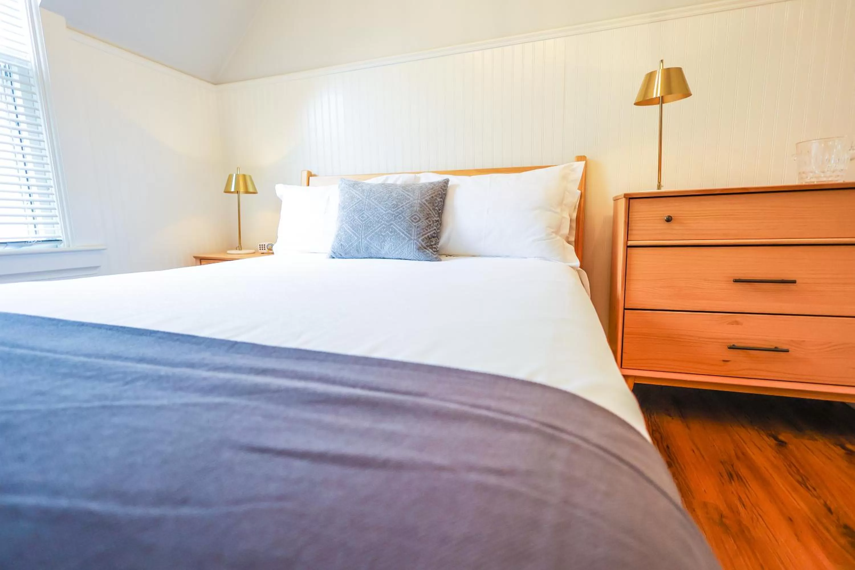 Bed in Mahone Bay Bed and Breakfast