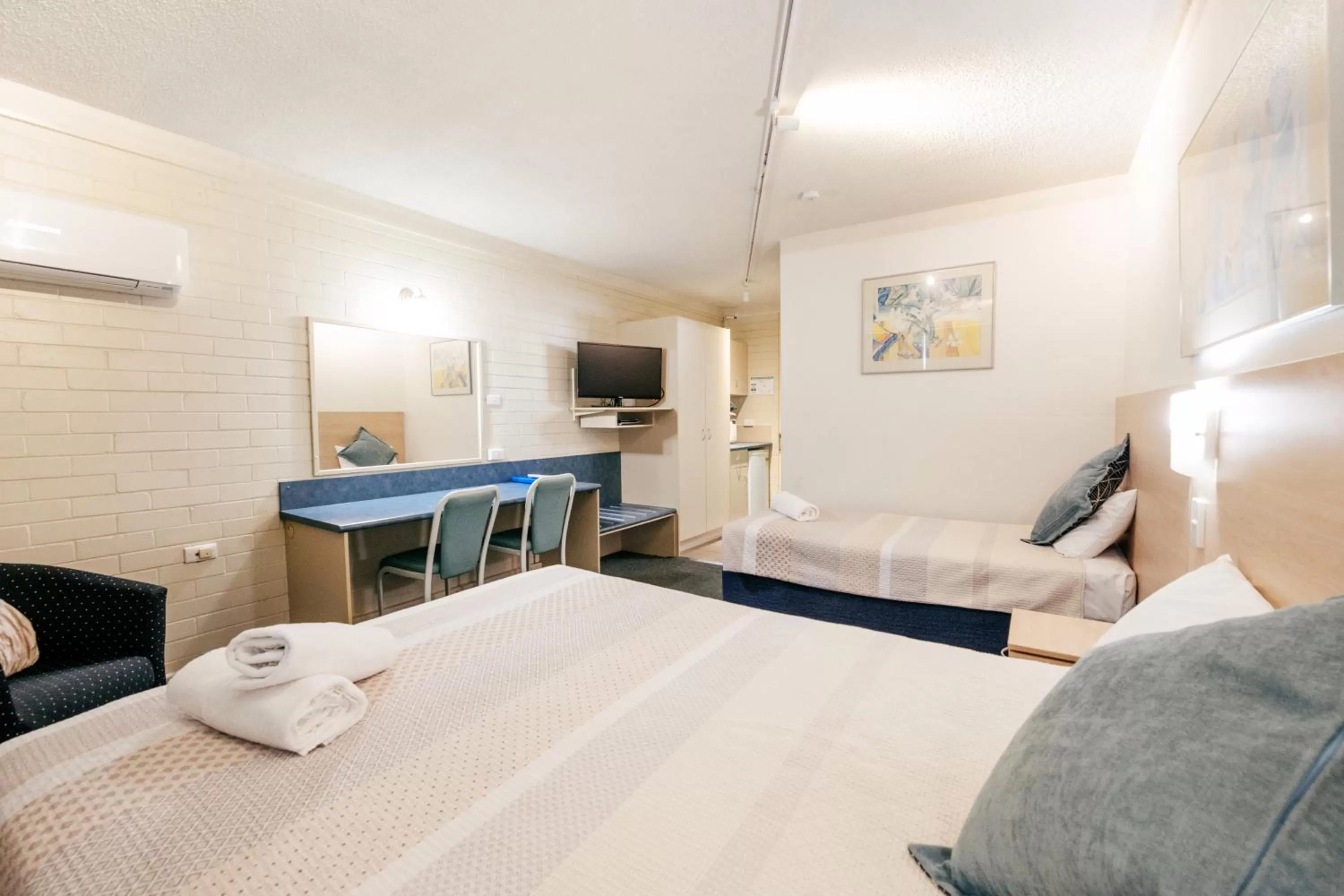 Bedroom, Bed in Fitzroy Motor Inn