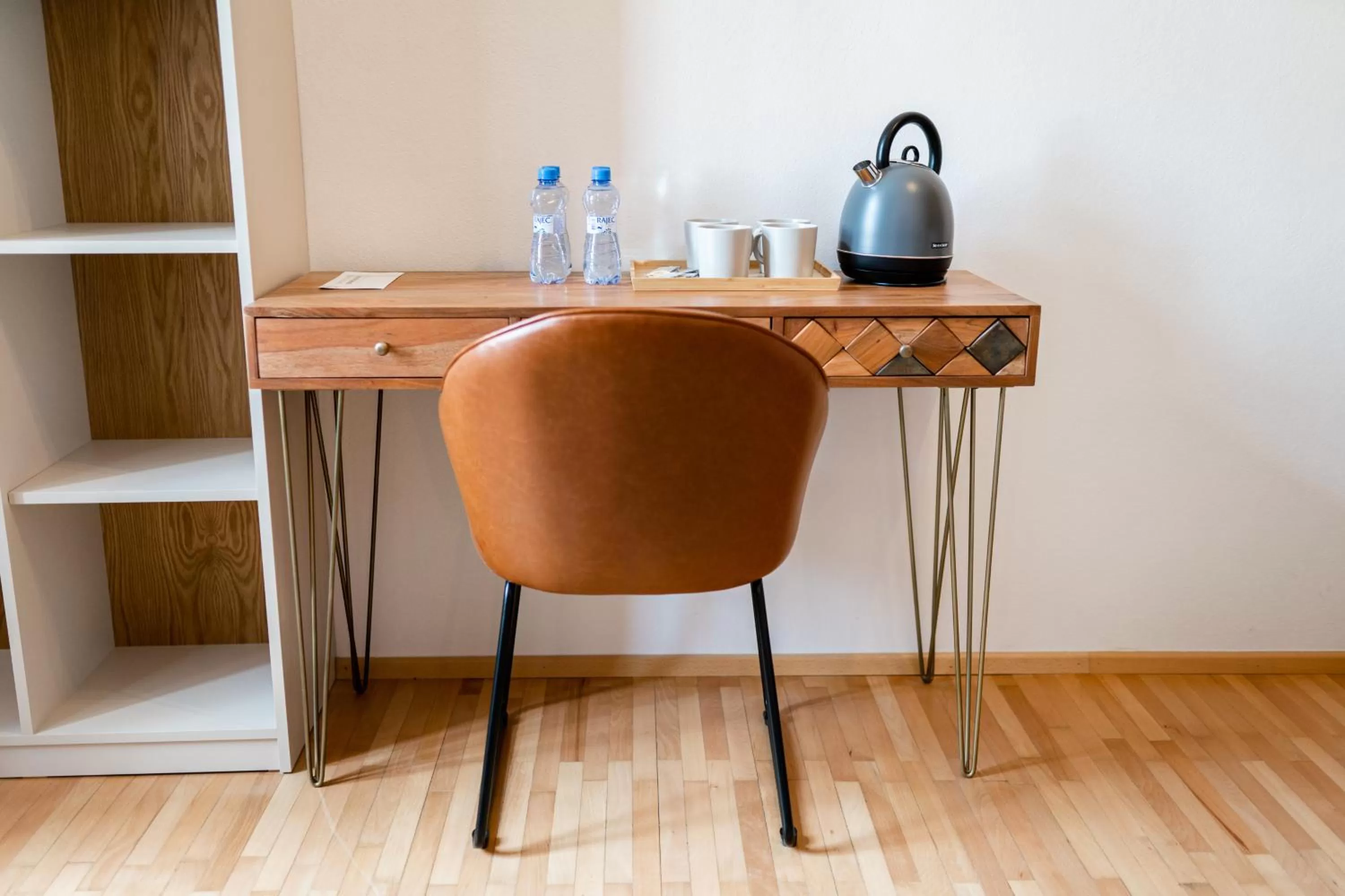 Coffee/tea facilities in JEZ&SPI Sušice