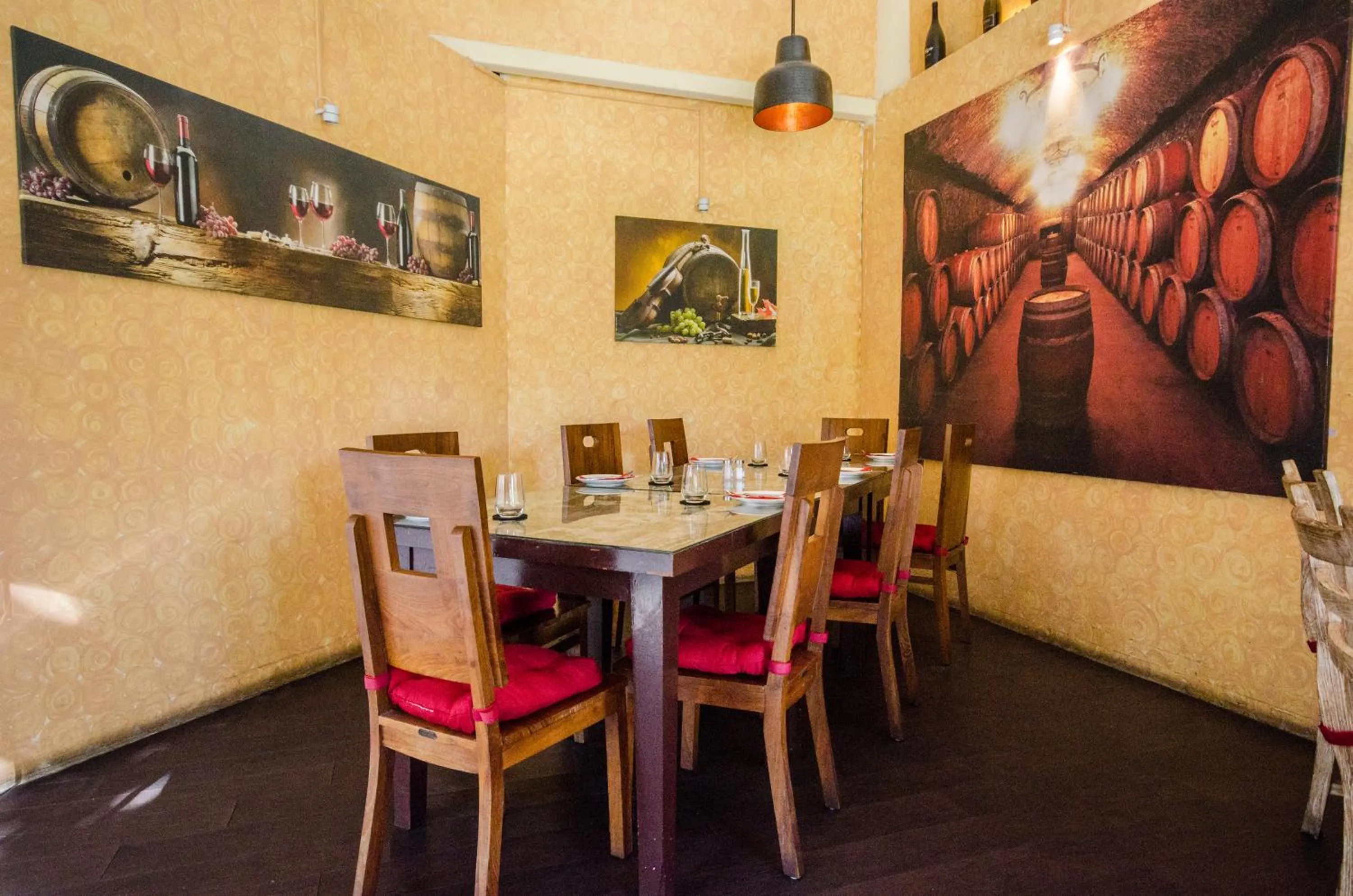 Restaurant/Places to Eat in Robertson Quay Hotel