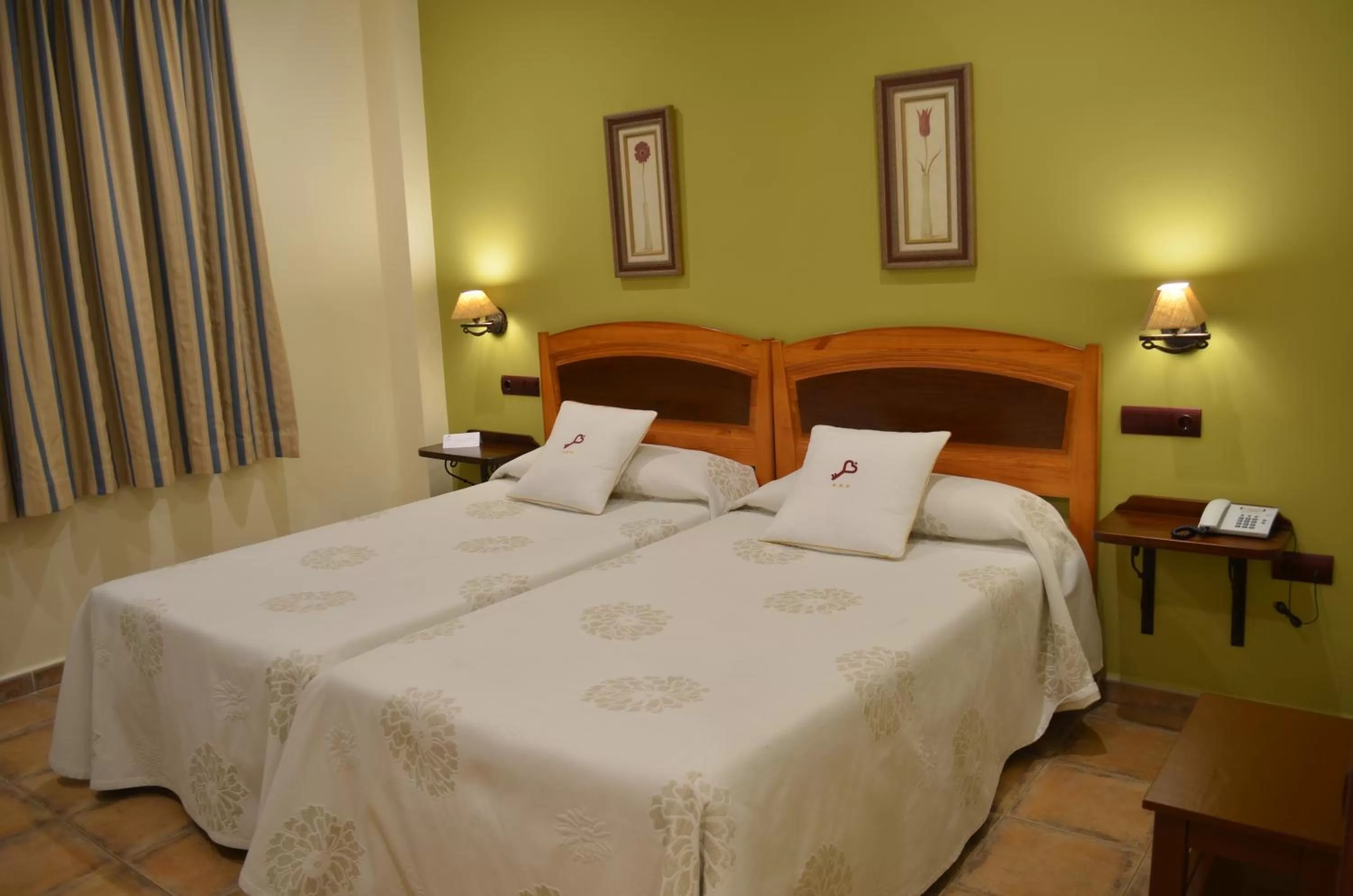 Bed in Hospedium Hotel Retiro del Maestre