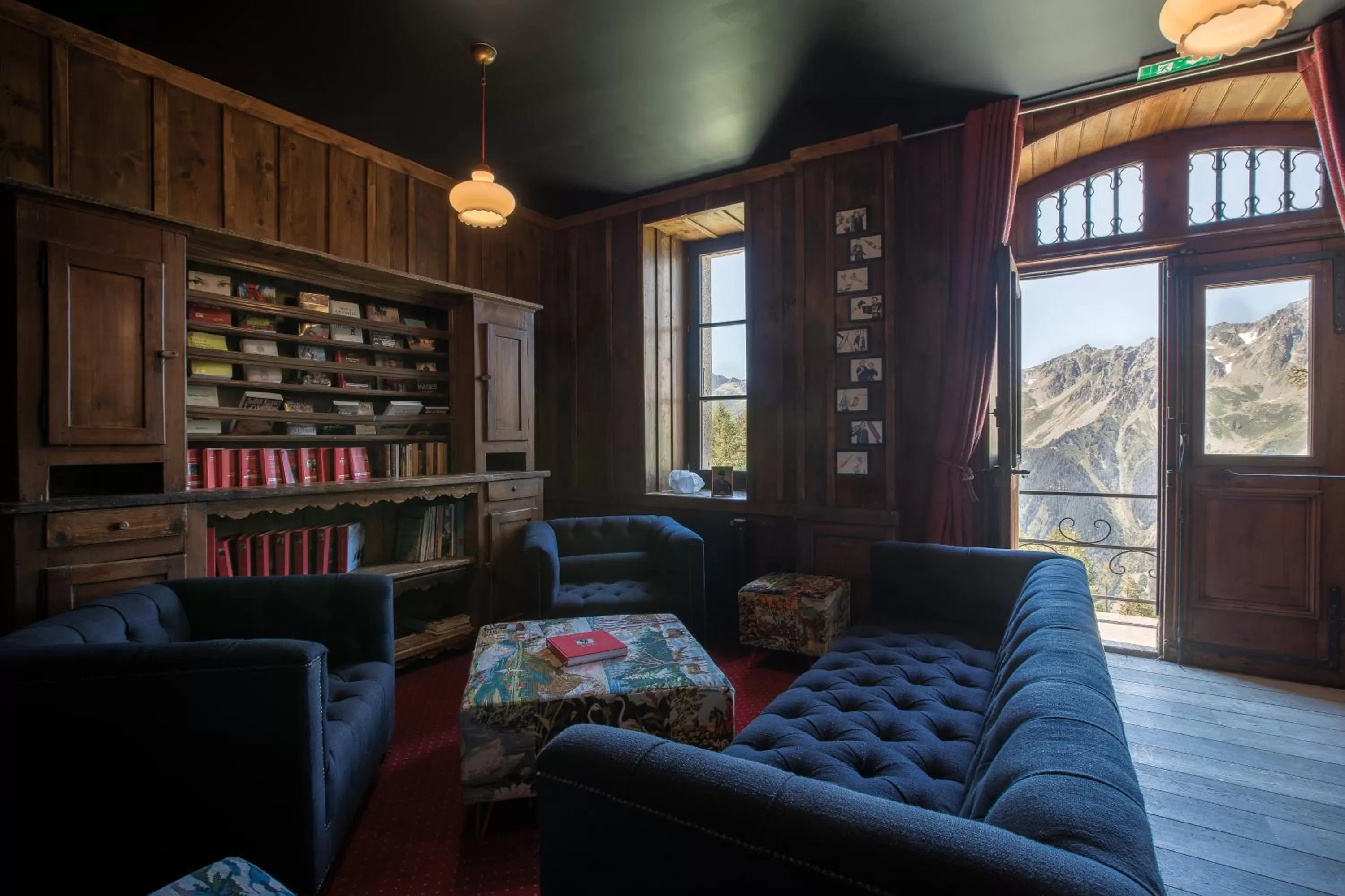 Living room in Refuge du Montenvers
