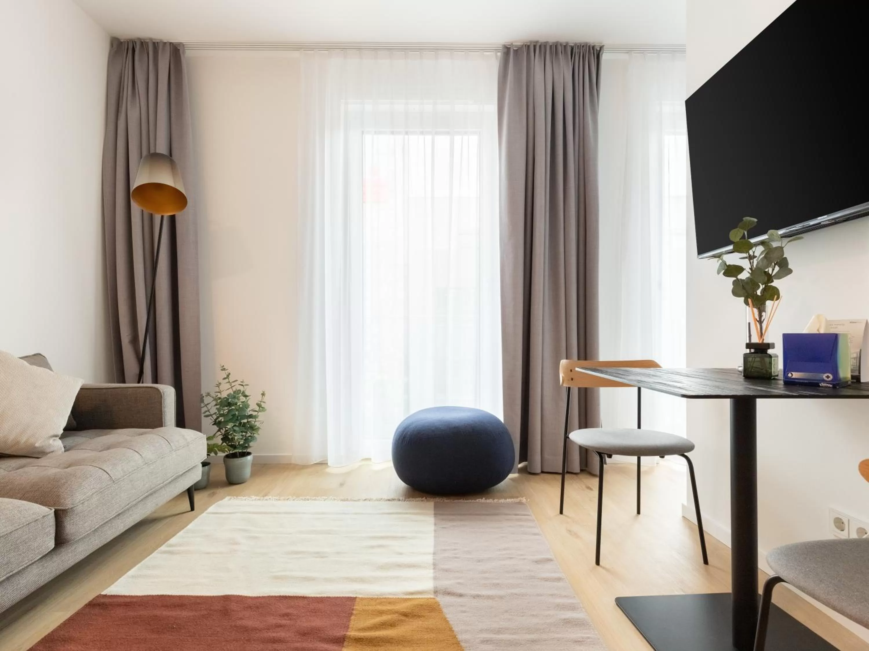 Seating area in Limehome Gütersloh Eickhoffstraße