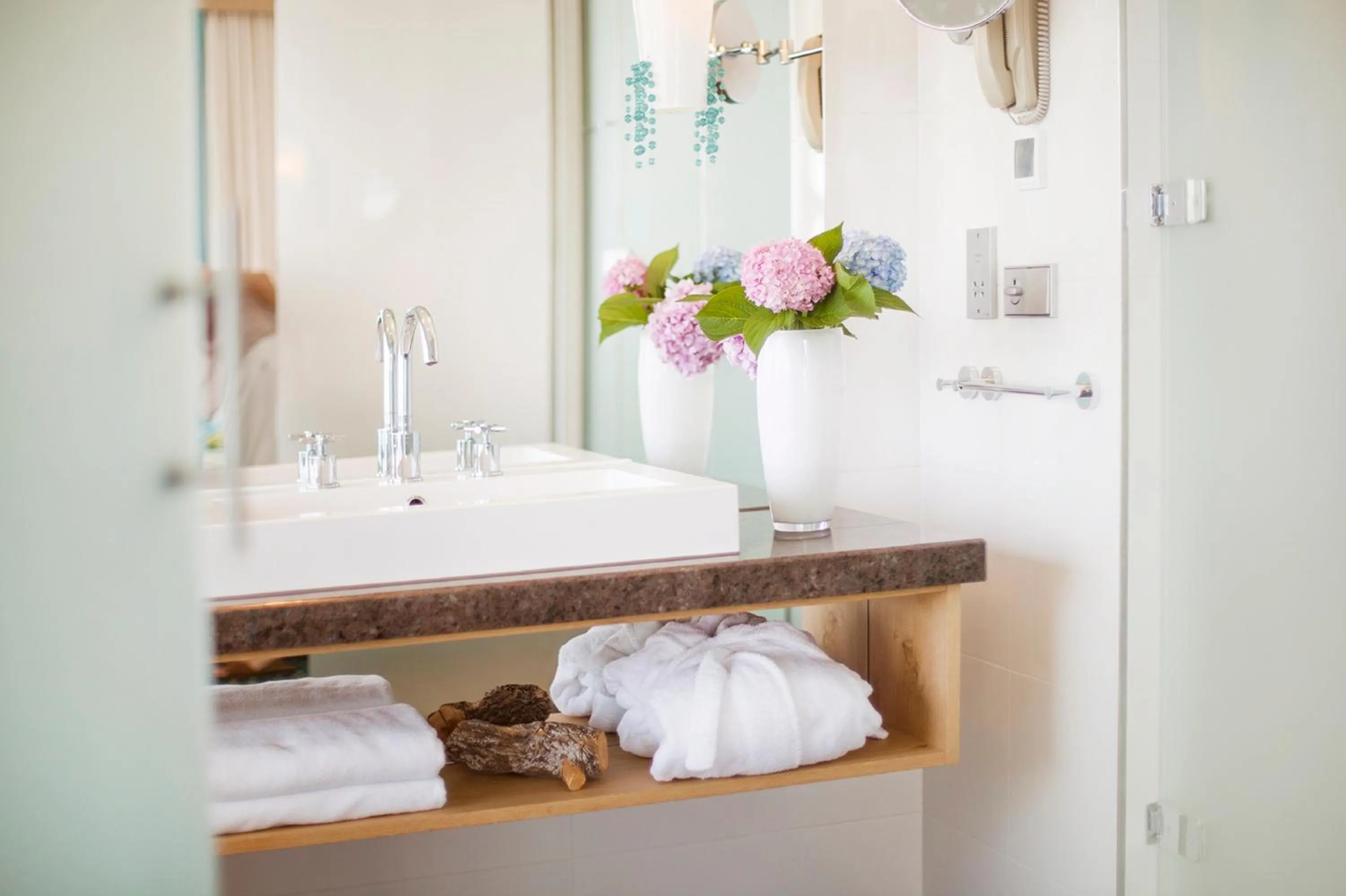 Bathroom in Sun Gardens Dubrovnik