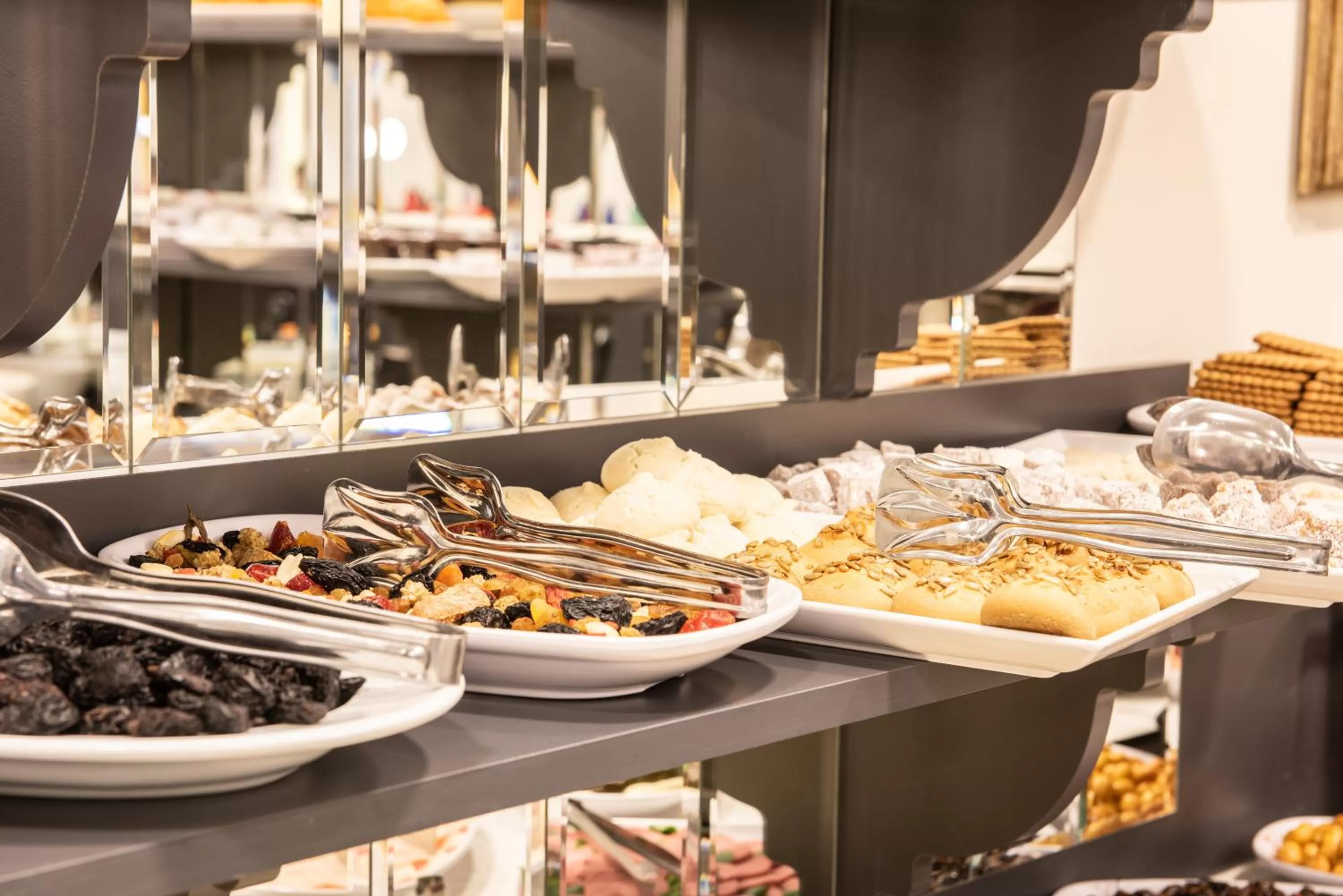 Buffet breakfast in Royal Bosphorus Hotel & SPA Hamam