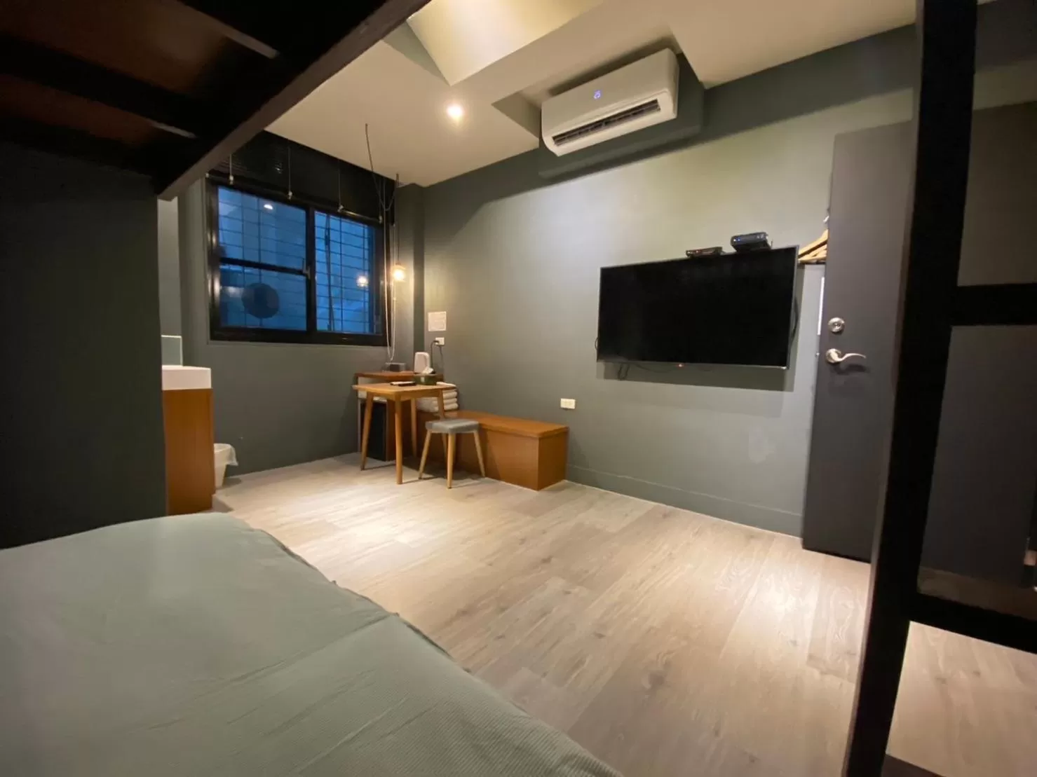 TV/Entertainment Center in 良文旅2館Ryou Hotel Vintage - II