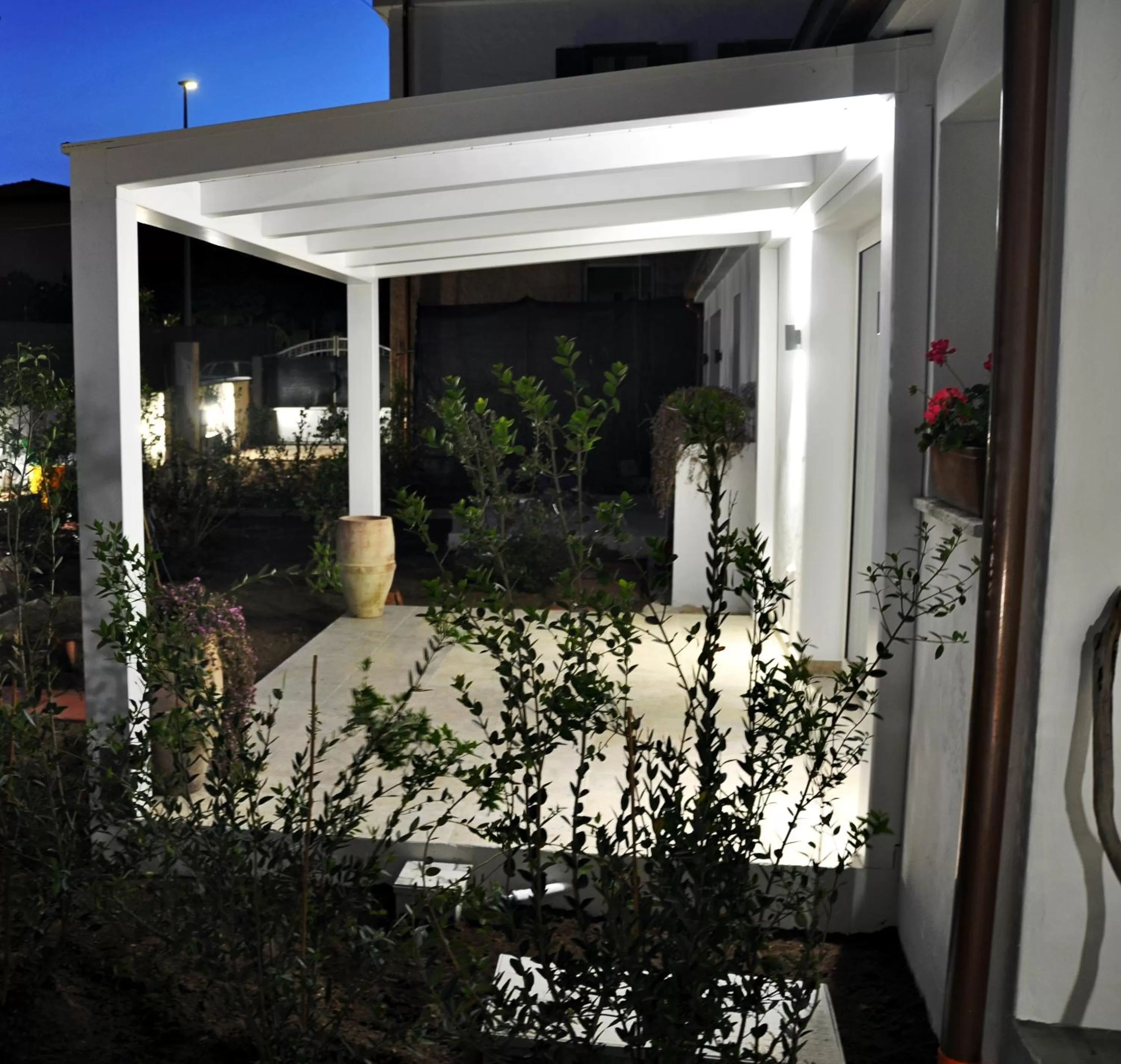 Property building in B&B Les Chambres Rooms & Suite