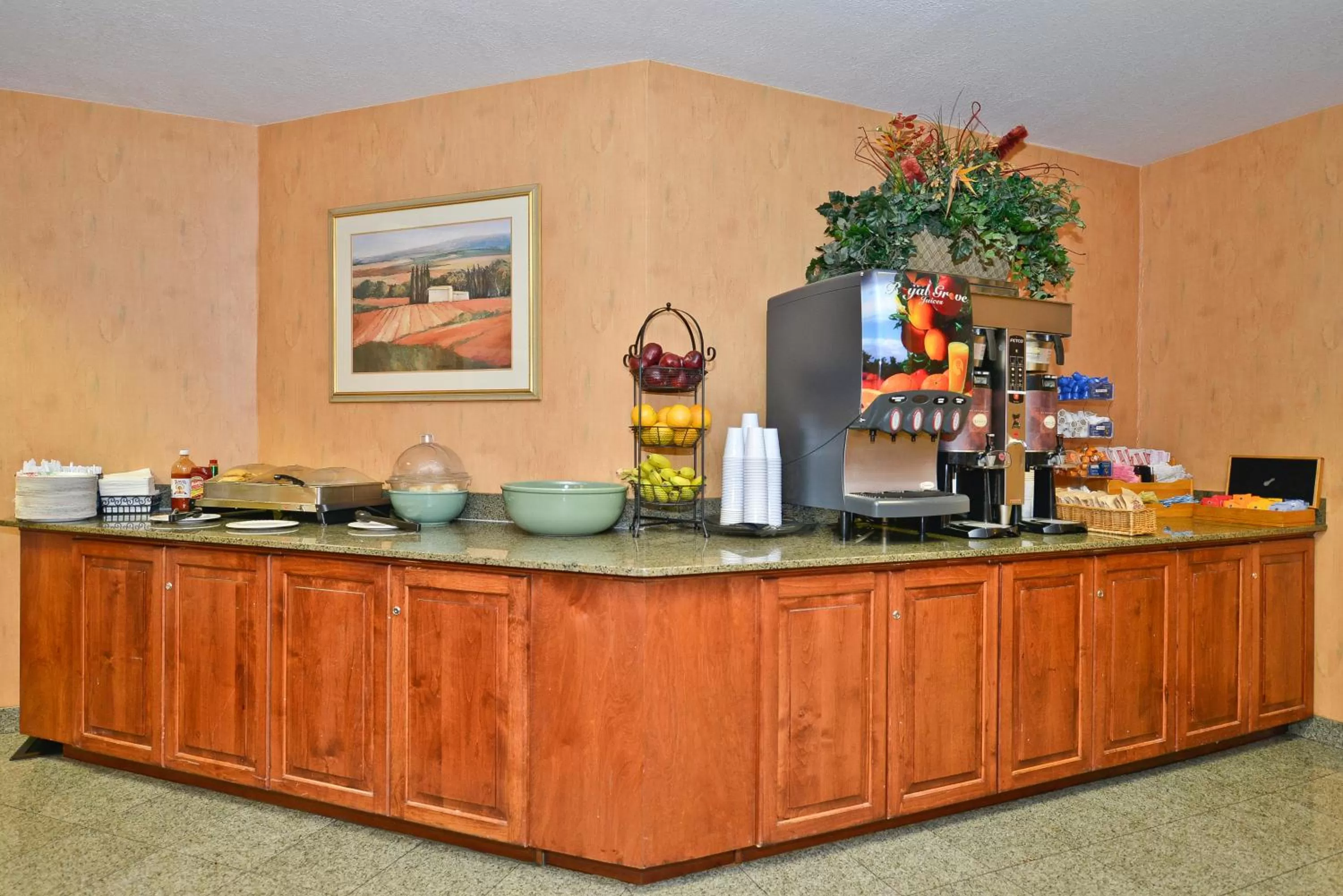 Restaurant/places to eat in Ramada by Wyndham Kent Seattle Area