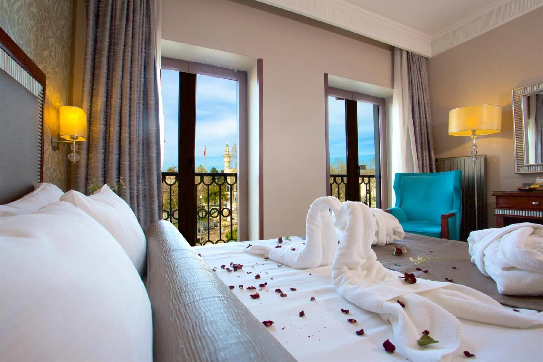 Bed in Emporium Hotel