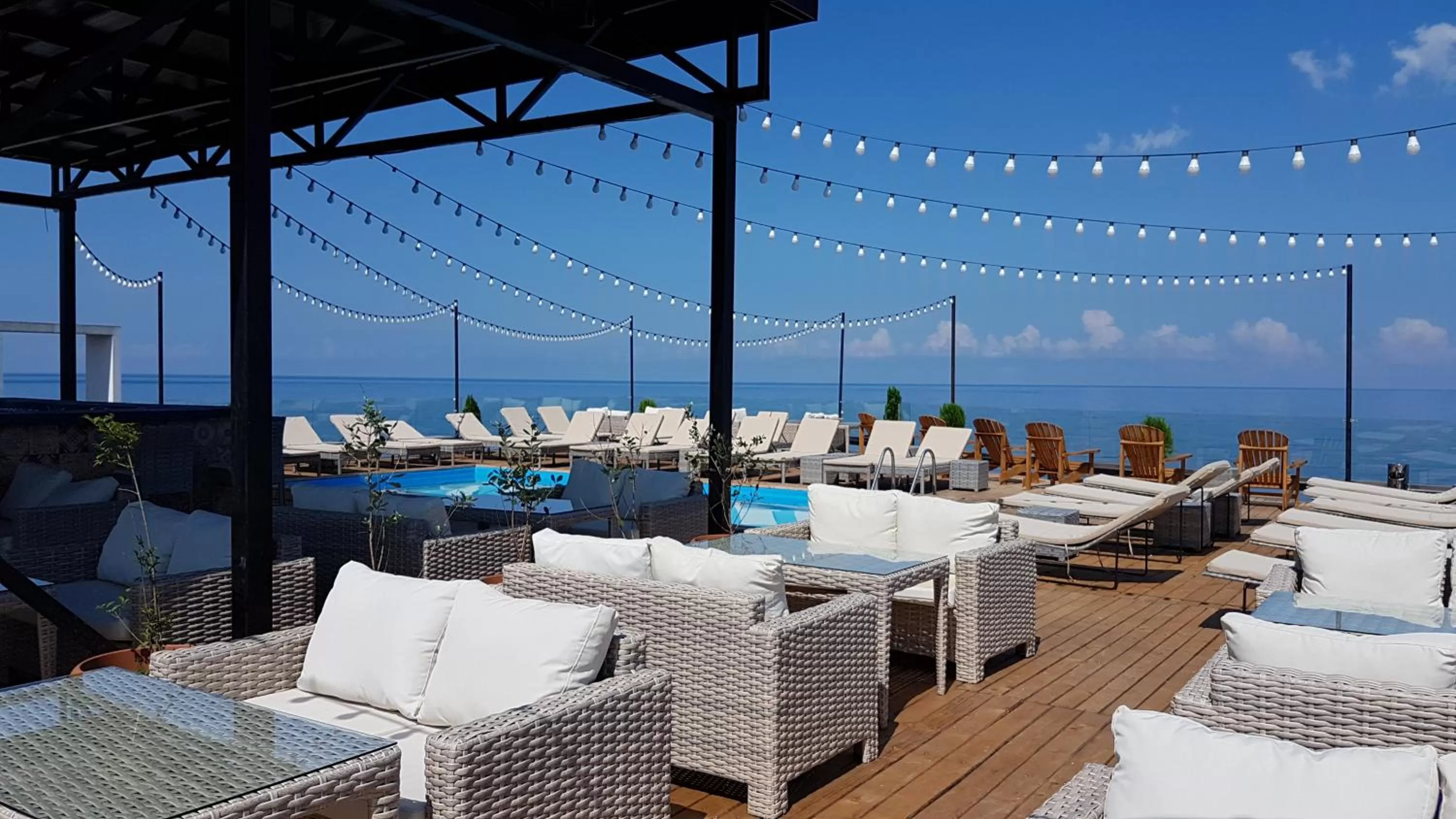 Restaurant/places to eat in Boulevardside