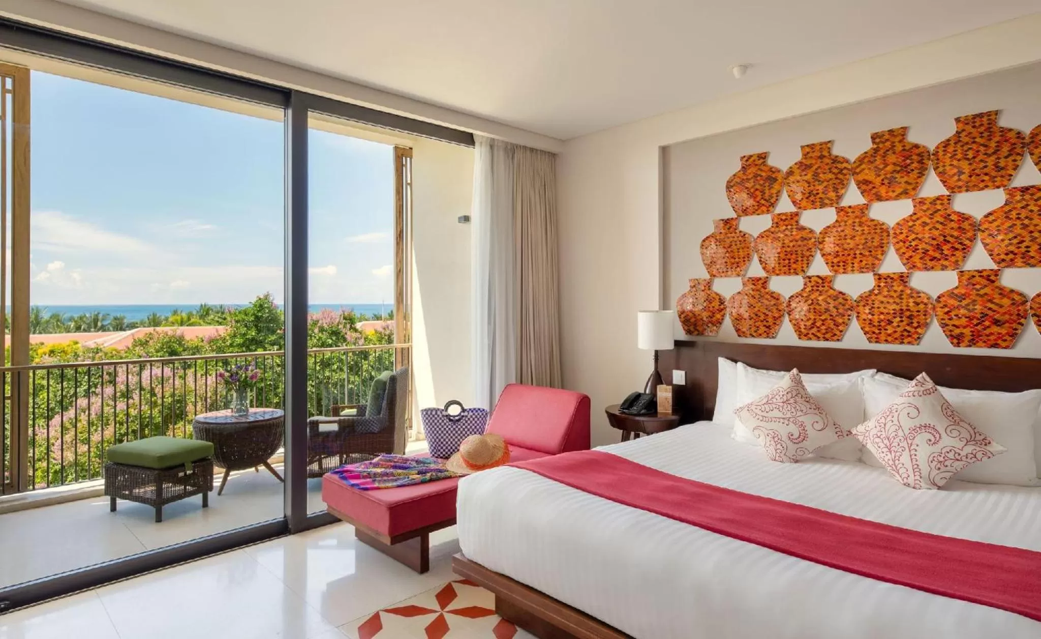 Bed in Salinda Resort Phu Quoc - Sparkling Wine Breakfast