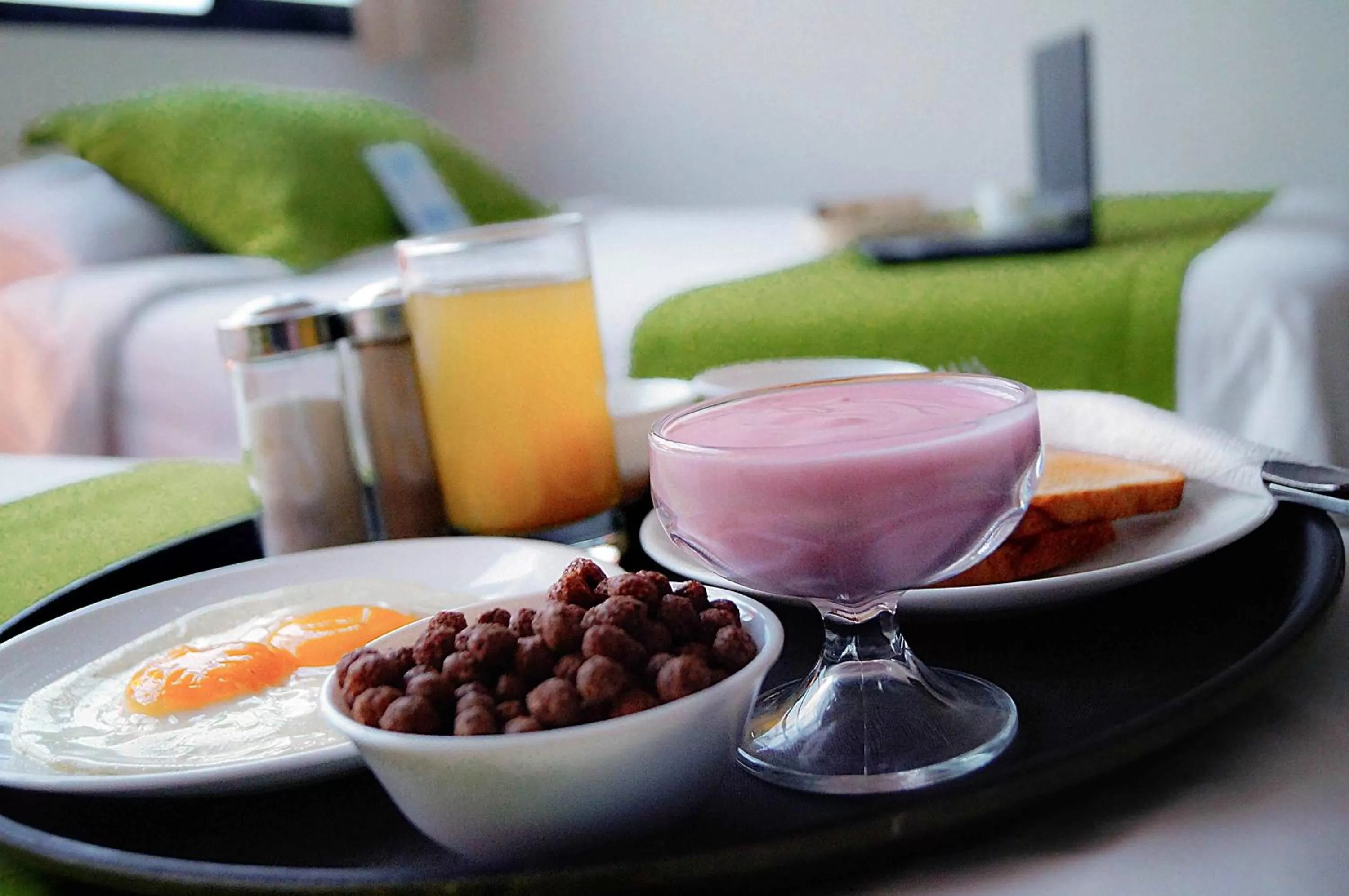 Hotel Castell - Cerca Del Aeropuerto