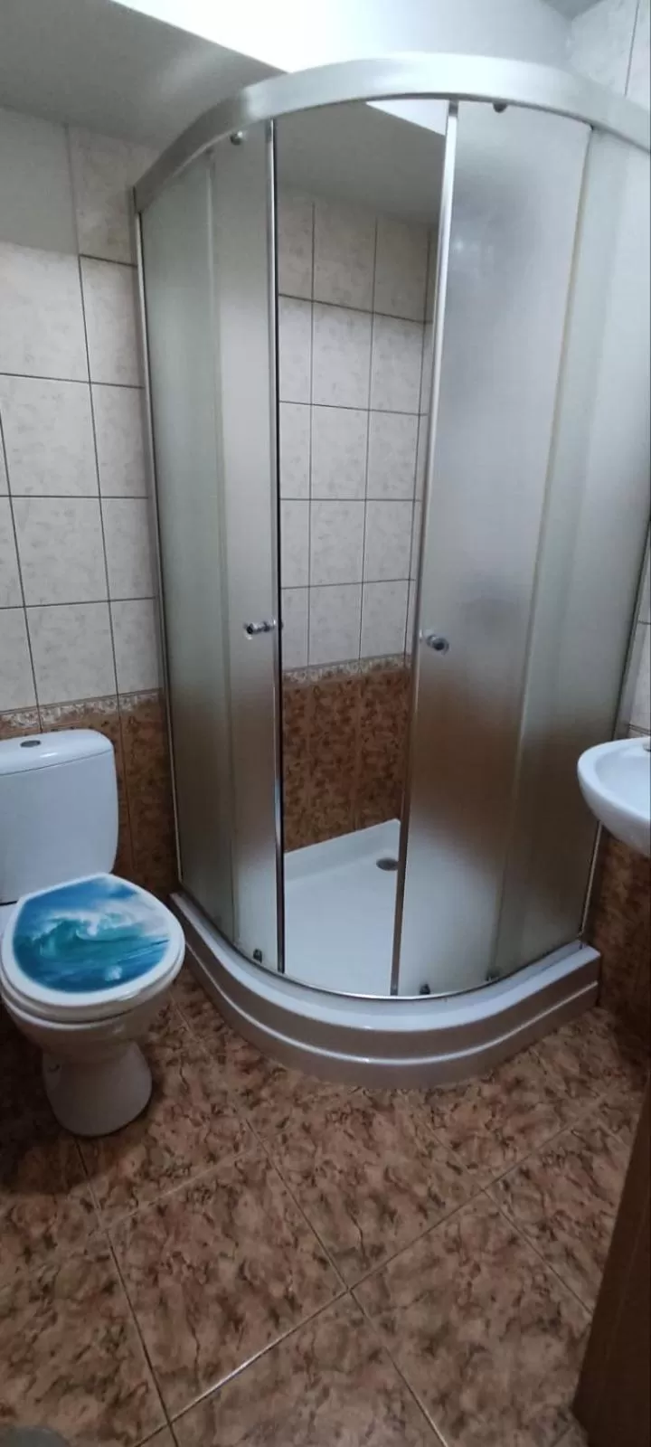 Shower in Trevena Kretinga