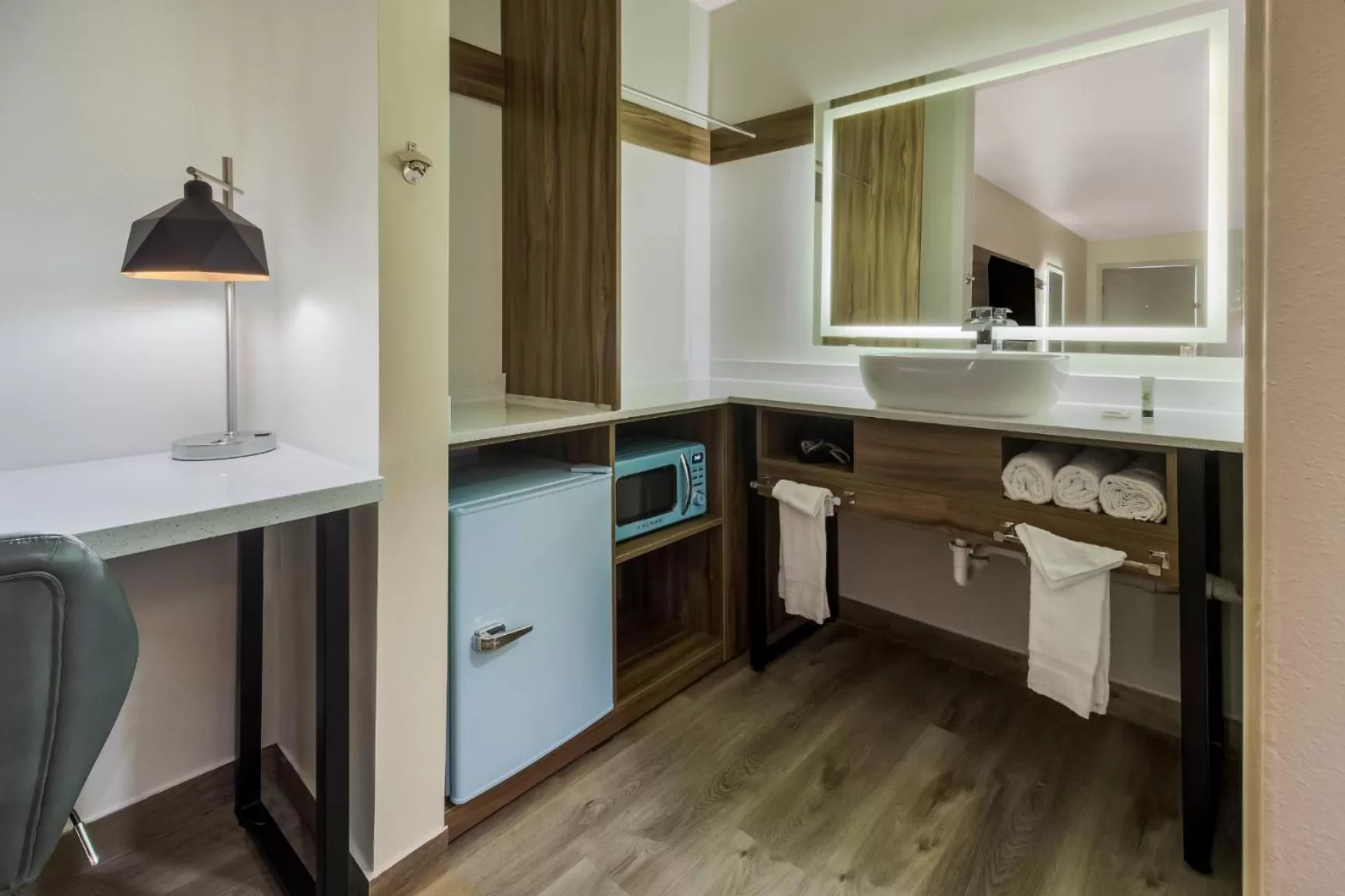 Bathroom in Signature Inn Houston Galleria