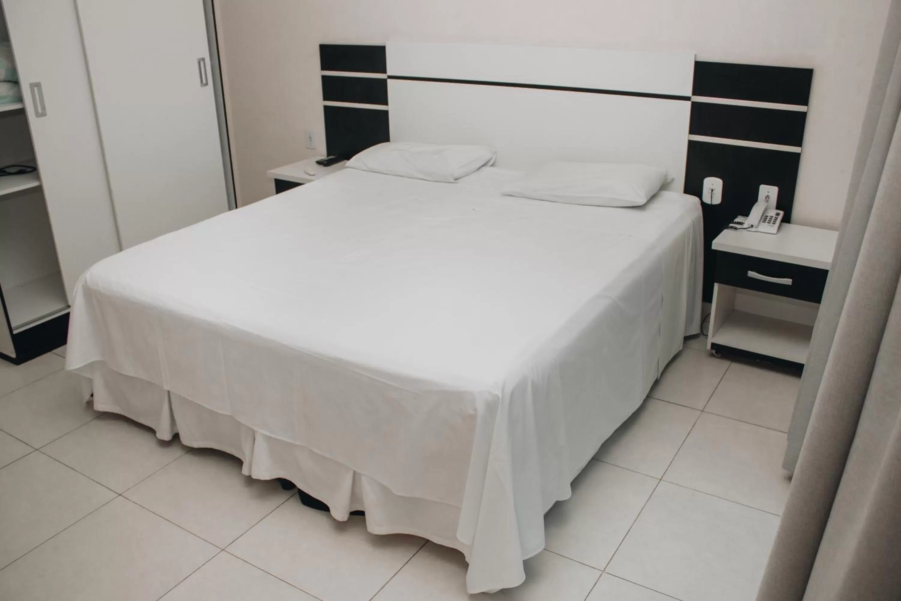 Bed in Samir Hotel Business