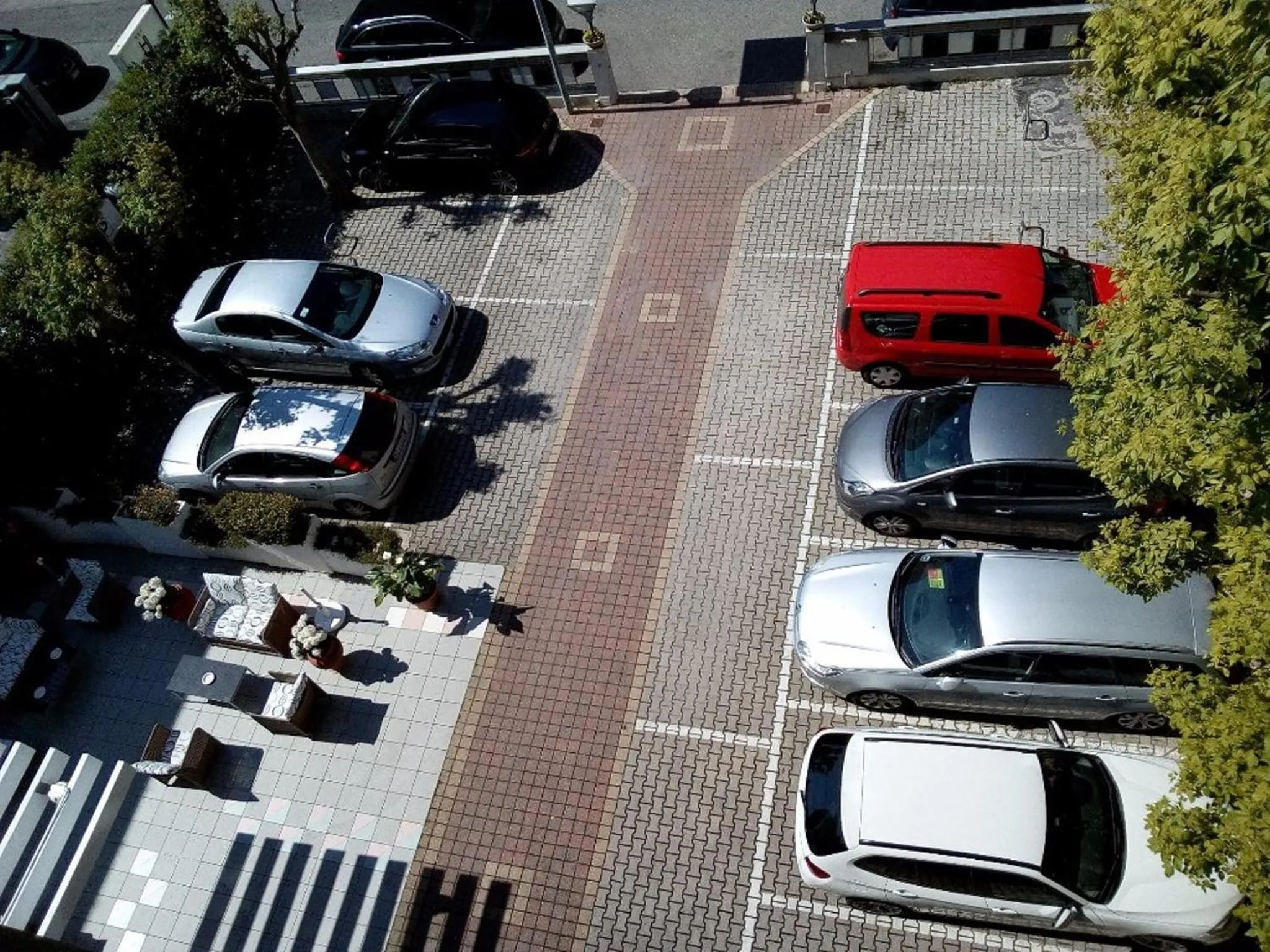 Parking in ACasaMia WelcHome Hotel