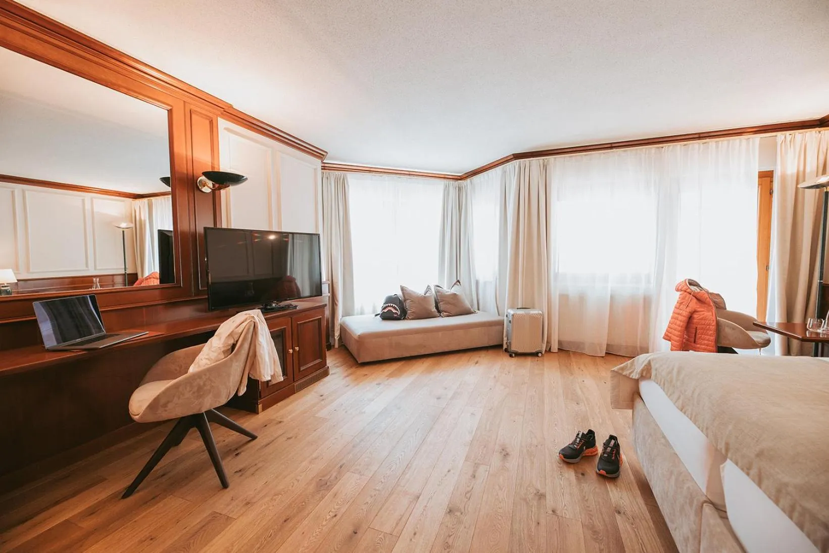 Photo of the whole room, Bed in MANNI das Hotel