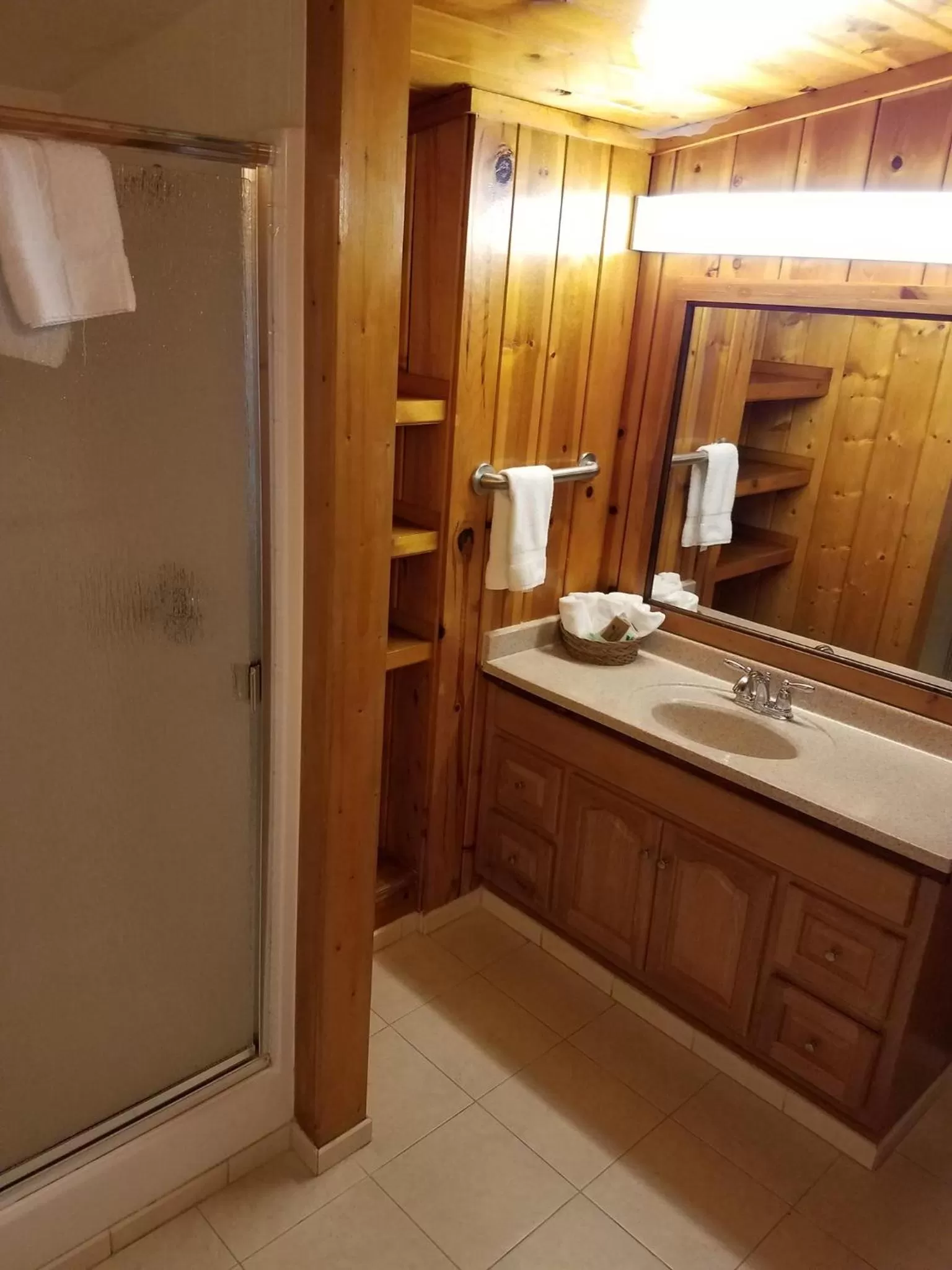 Bathroom in Fern River Resort