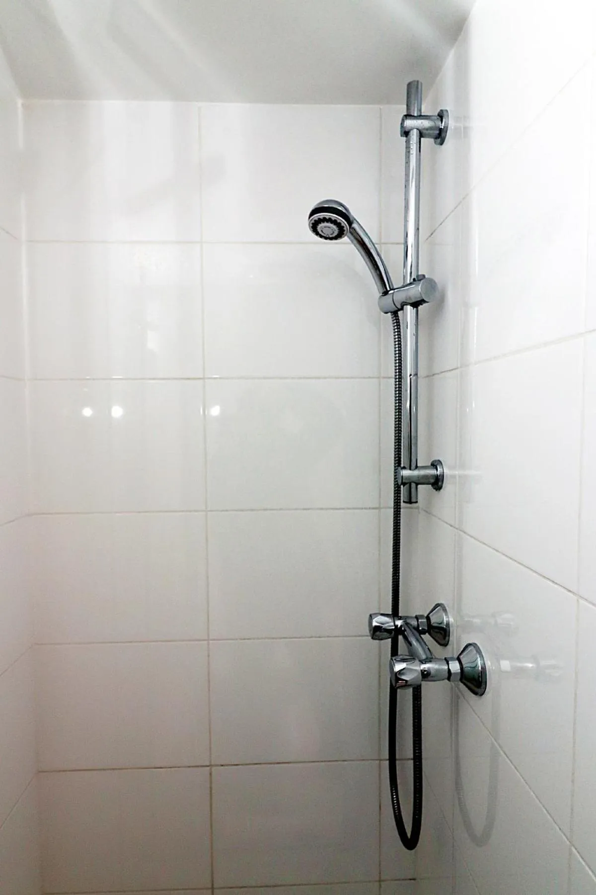 Shower in Kings Cross Hotel London