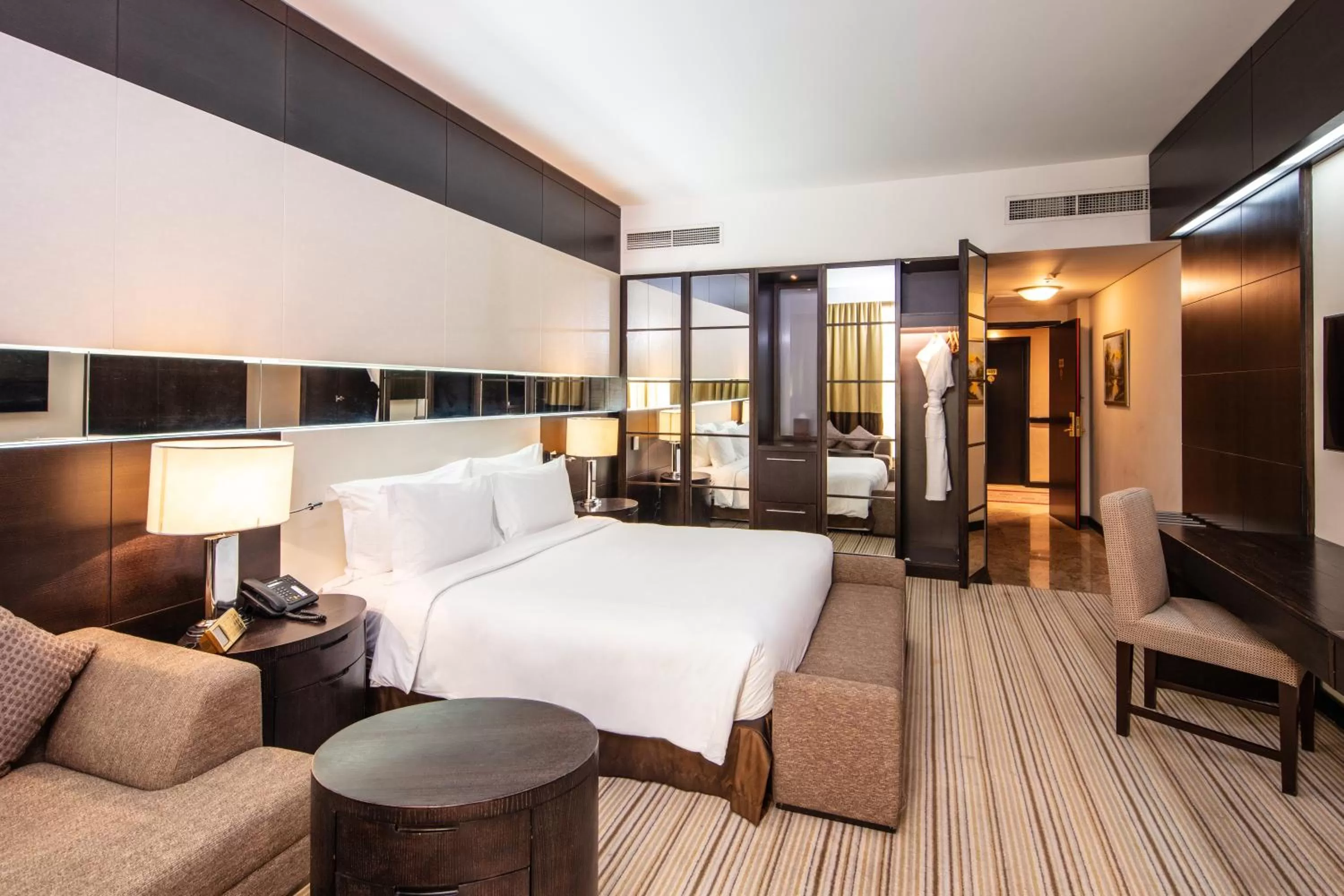 Photo of the whole room, Bed in Radisson Blu Hotel, Doha