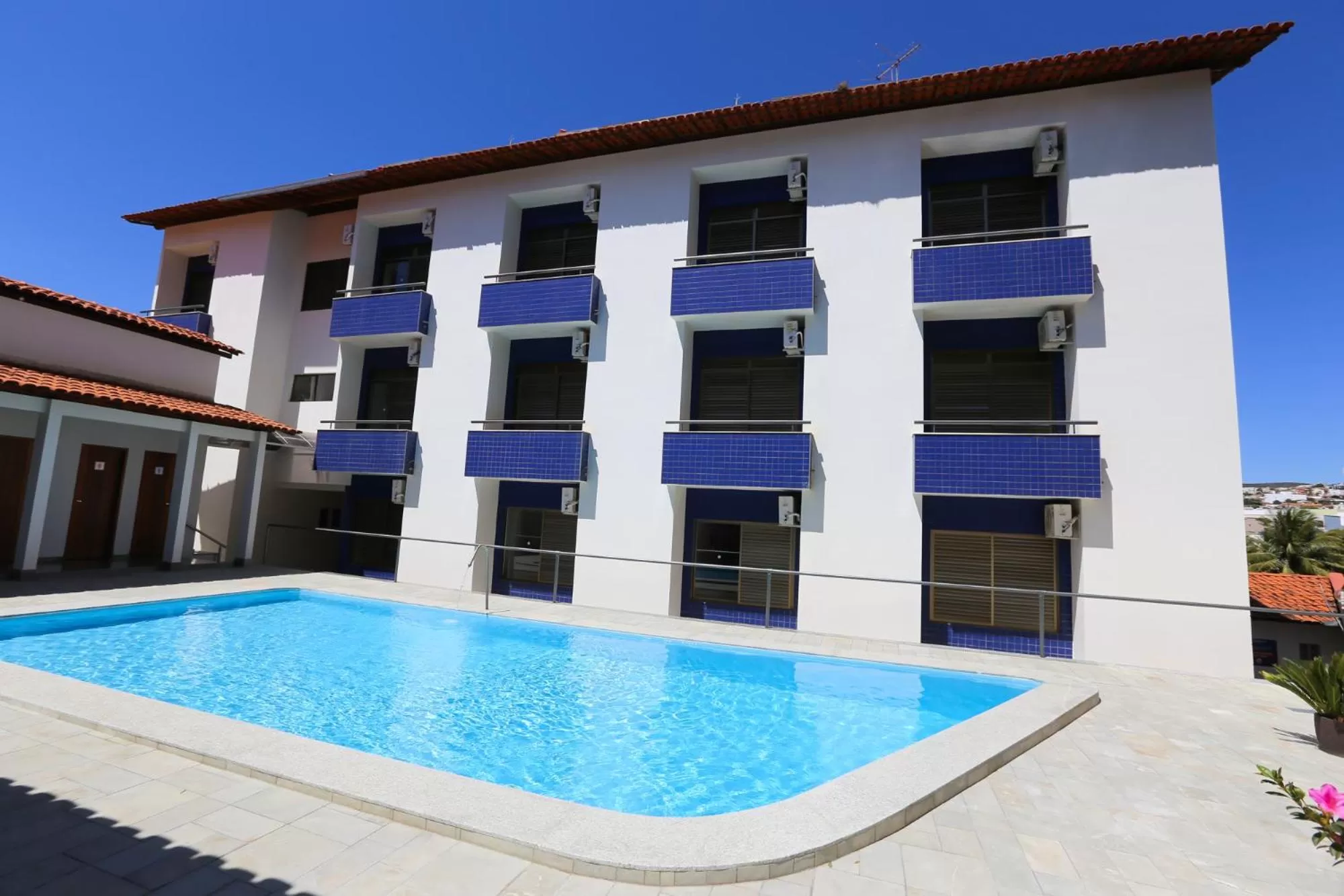 Property building in Hotel Porto do Sol