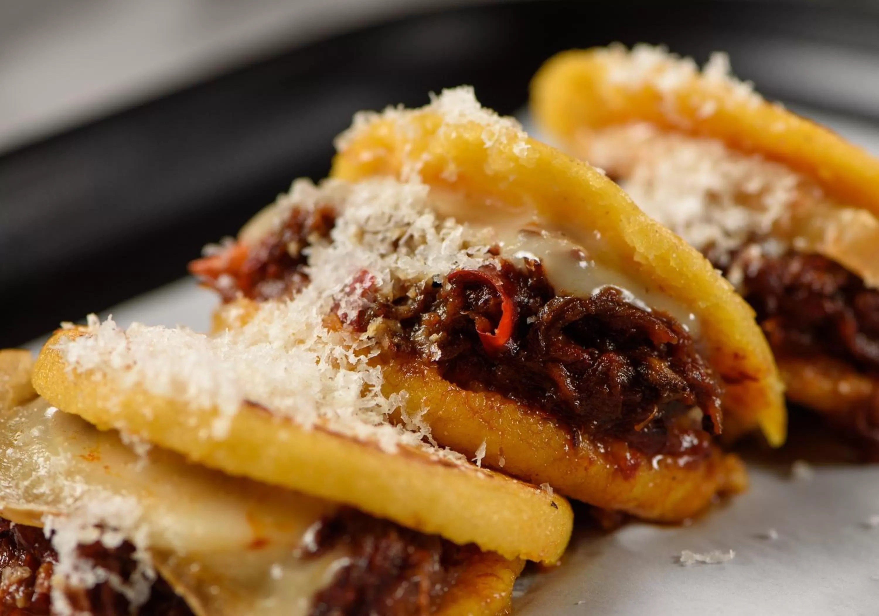 Lunch in Diez Diez Collection