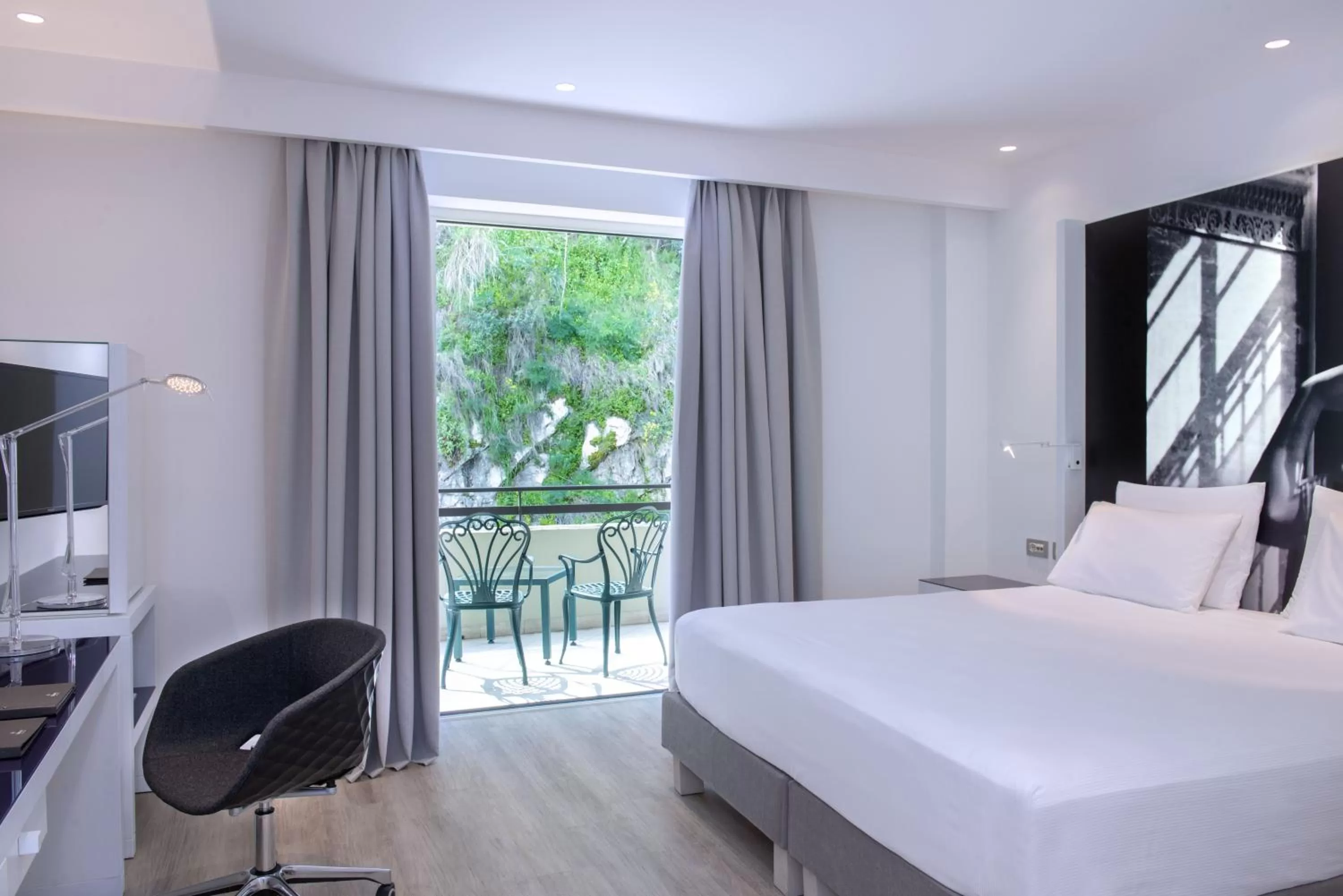 Bed in Hilton Sorrento Palace