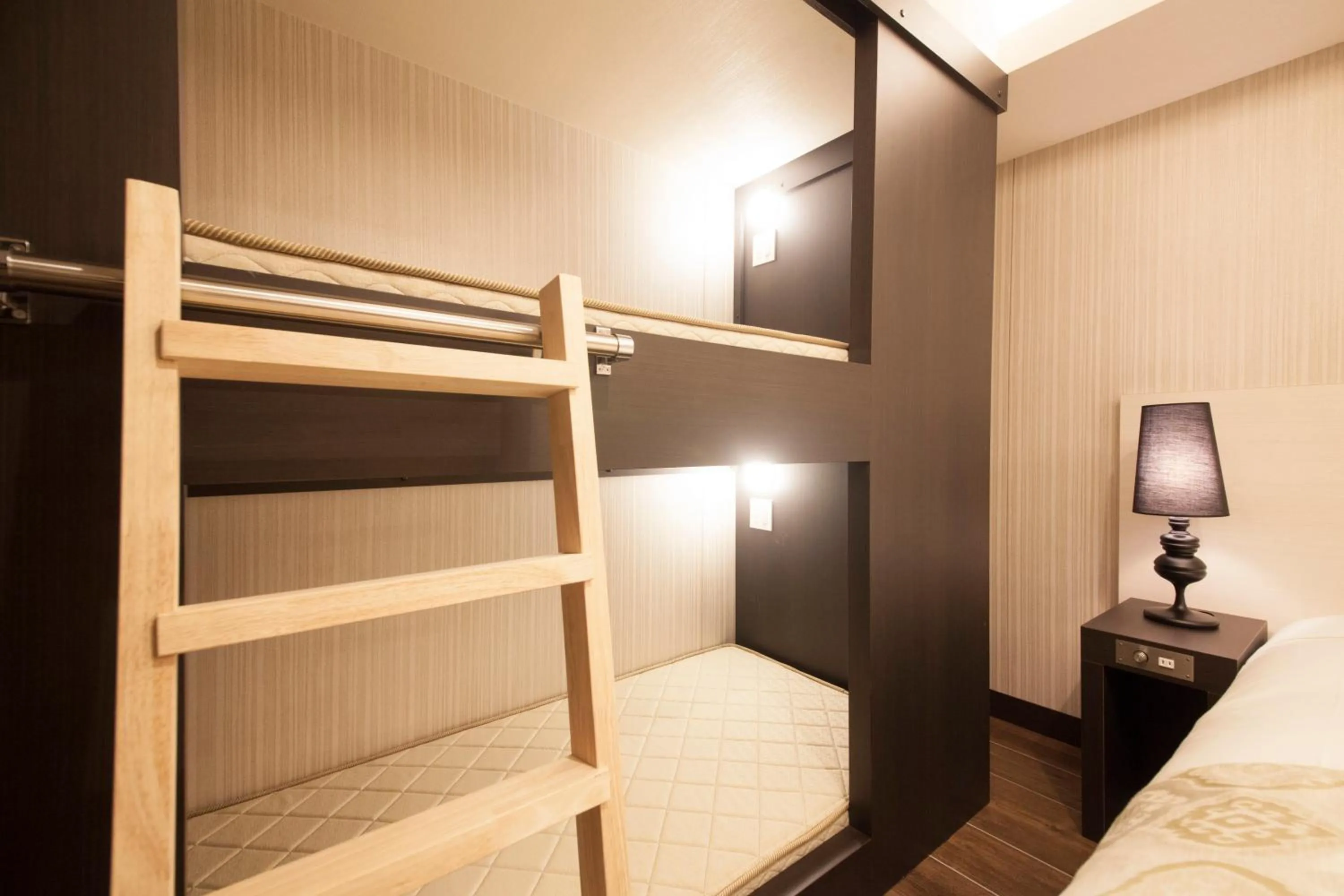 Photo of the whole room, Bed in The Centurion Classic Akasaka