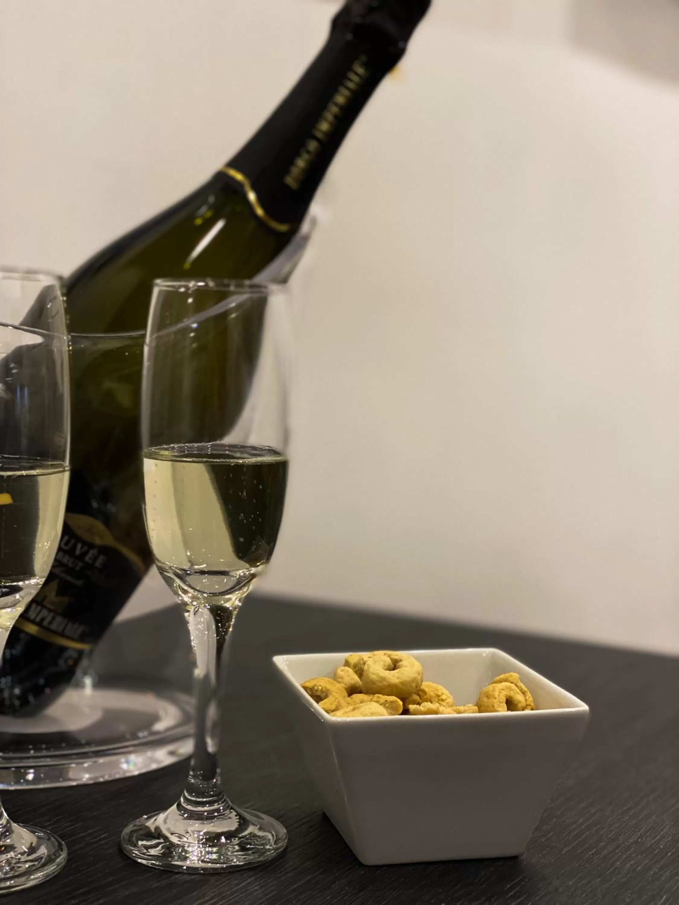 Drinks in Megaris Luxury Suite Rooms