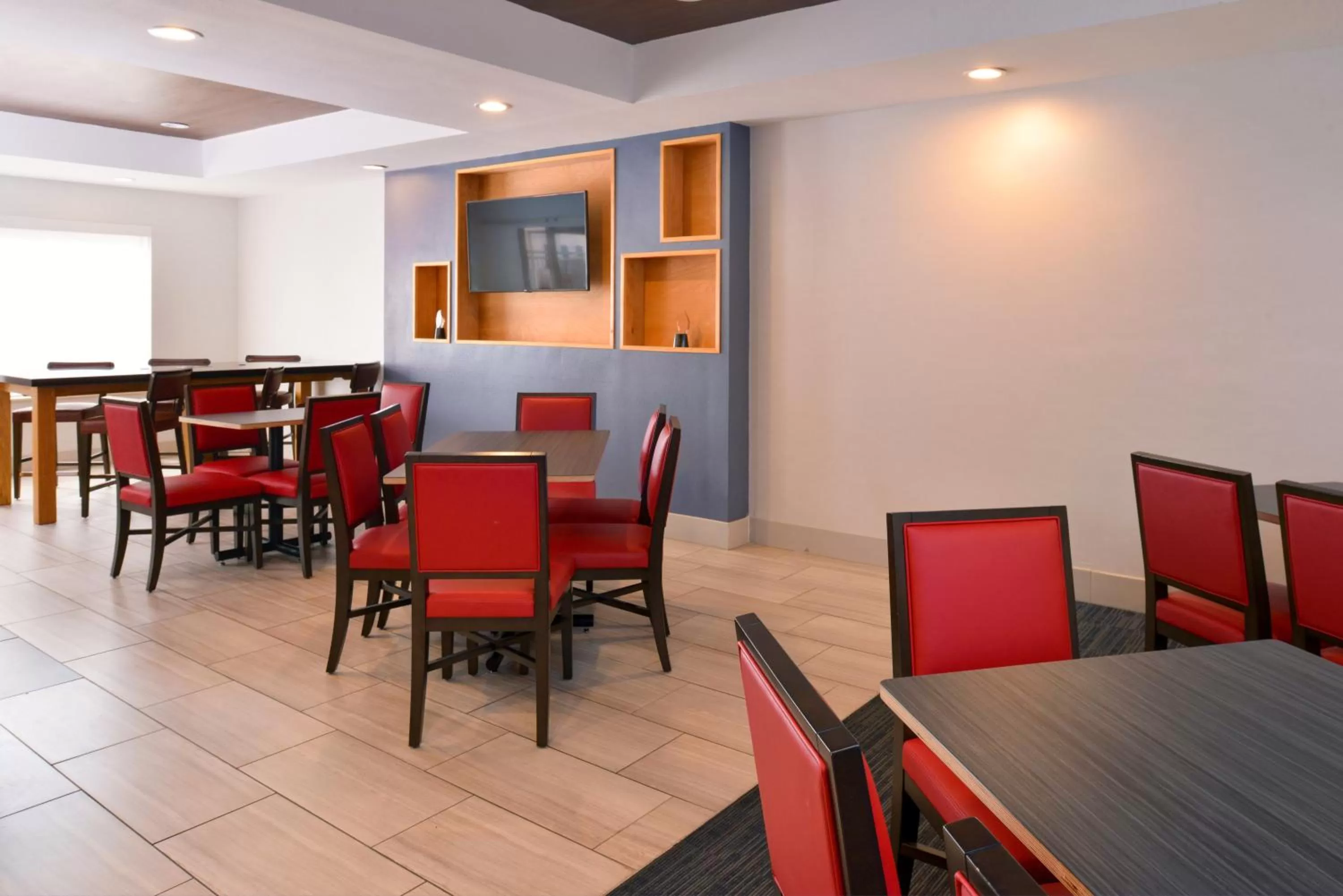 Breakfast in Holiday Inn Express & Suites Austin NW - Lakeline by IHG