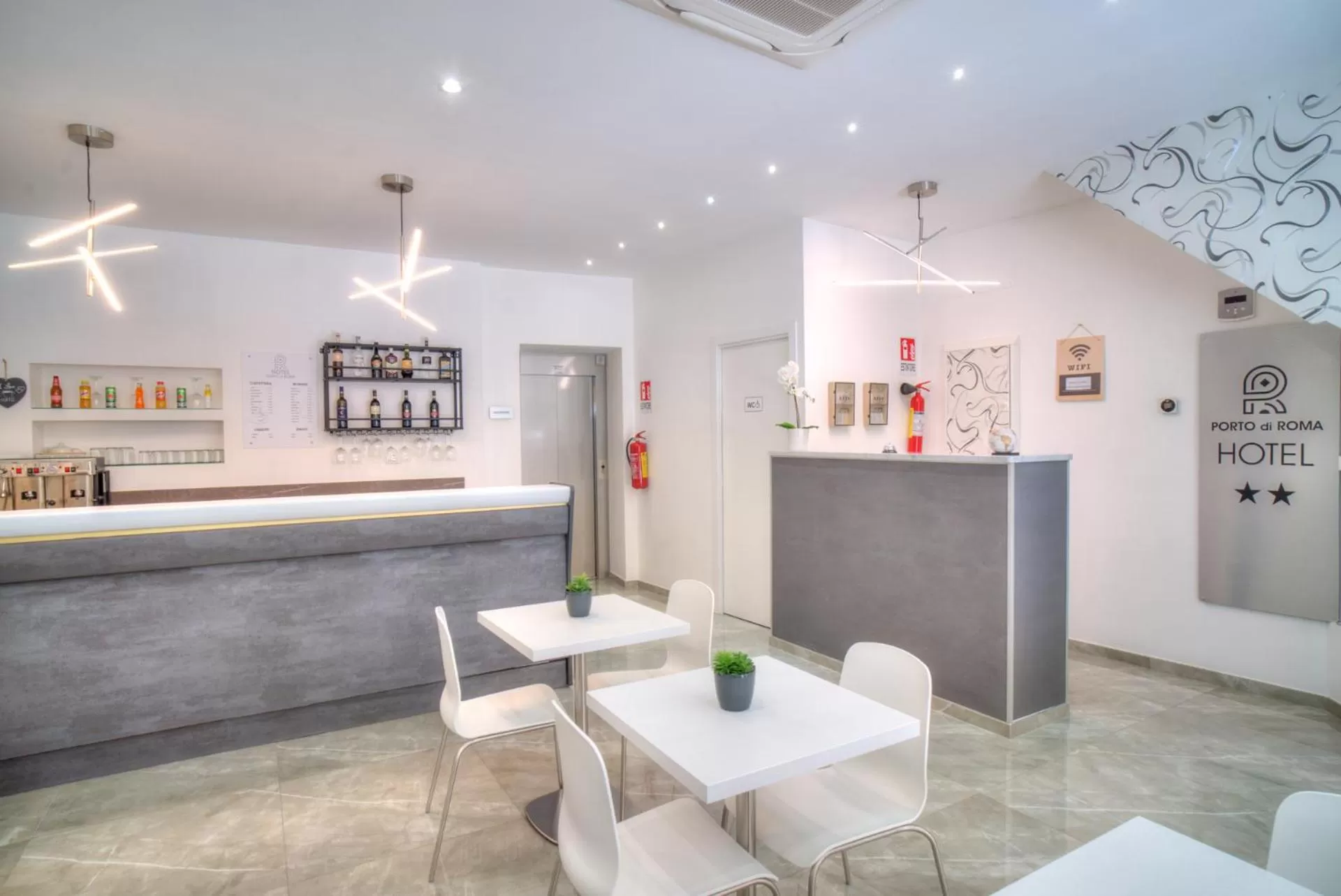 Lobby or reception in Hotel Porto Di Roma