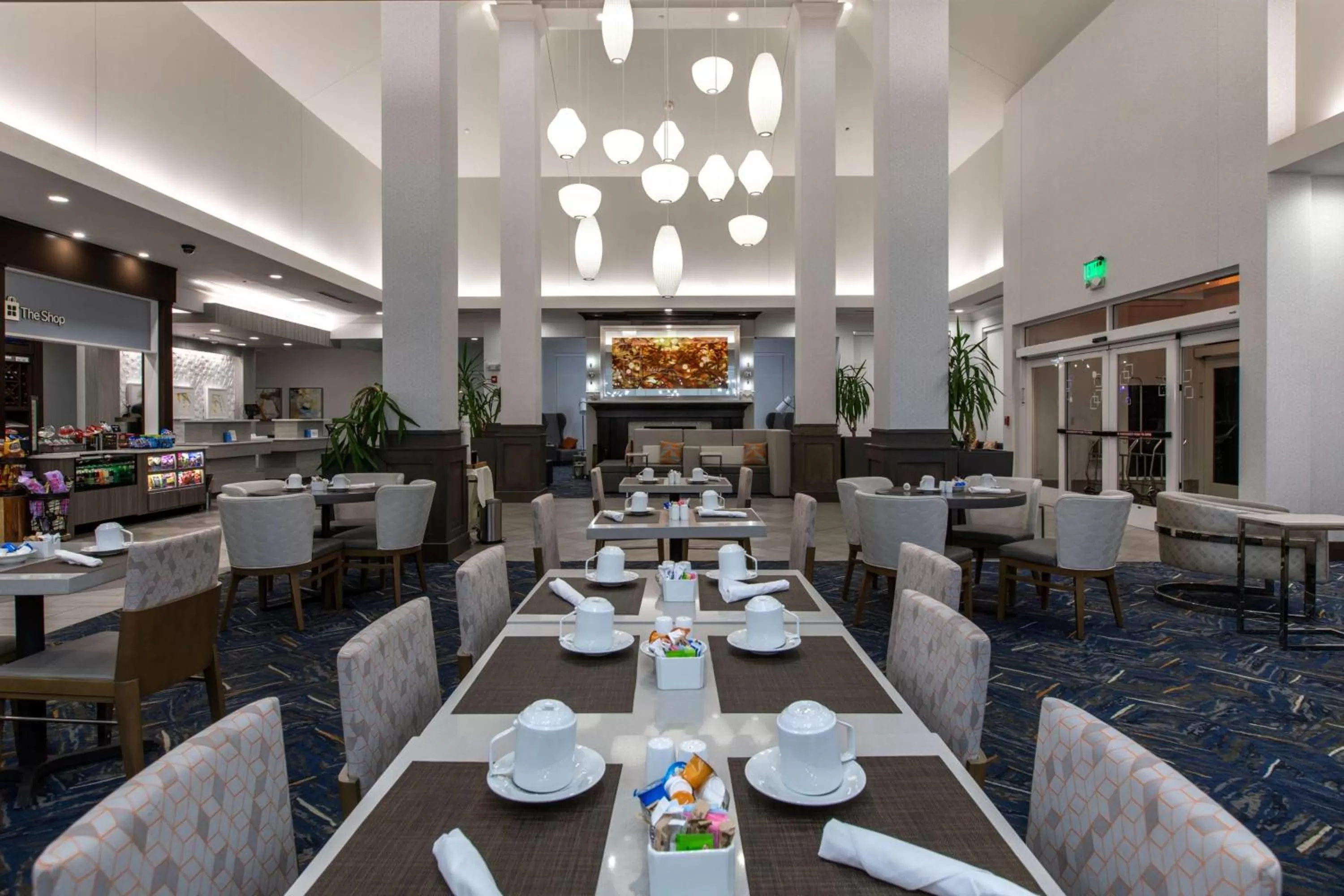 Restaurant/places to eat in Hilton Garden Inn Lynchburg