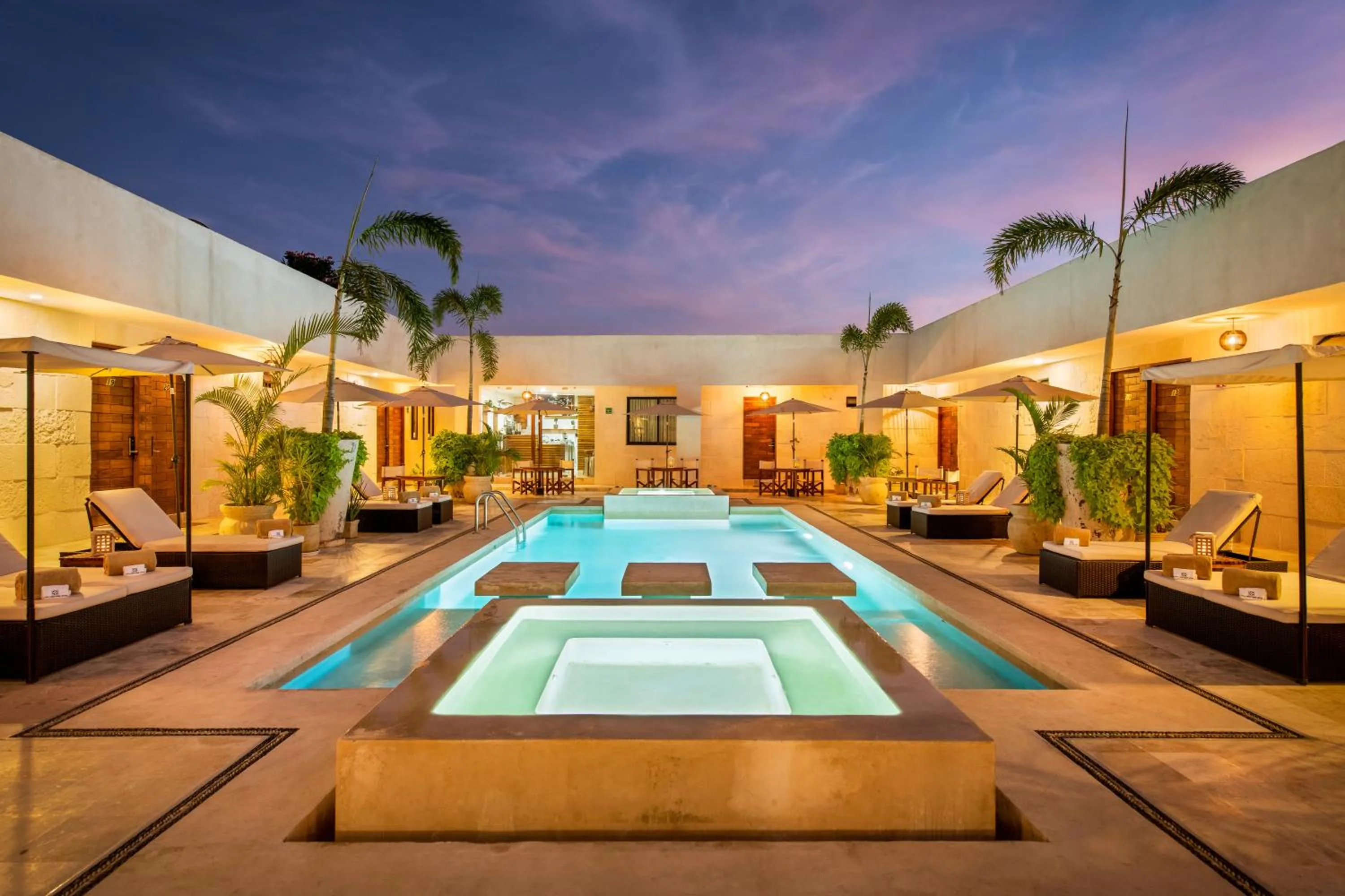 Restaurant/places to eat in Avela Boutique Hotel