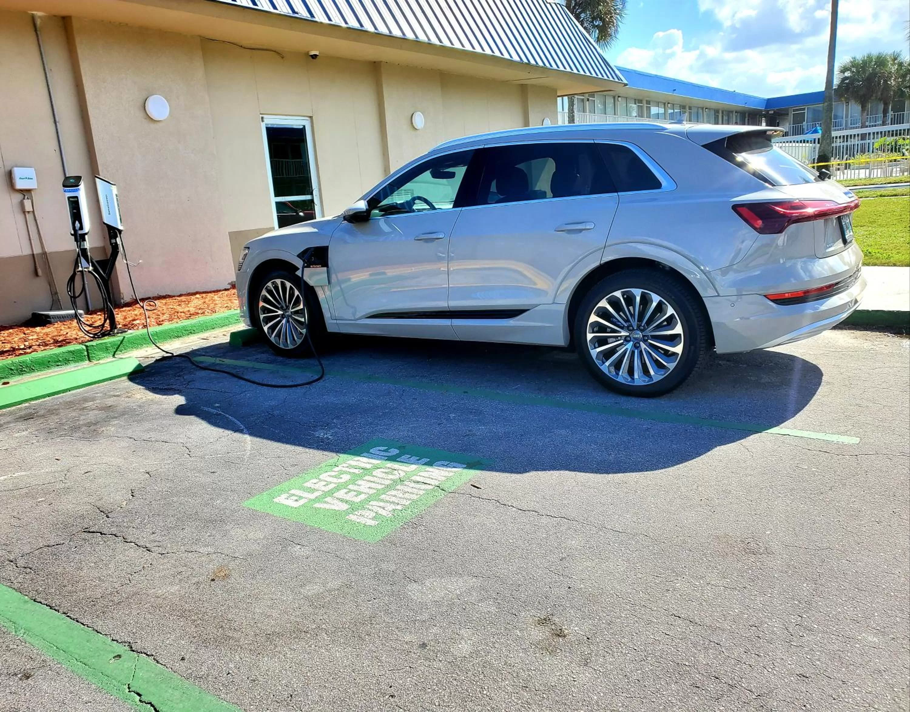 Parking in Days Inn by Wyndham Titusville Kennedy Space Center