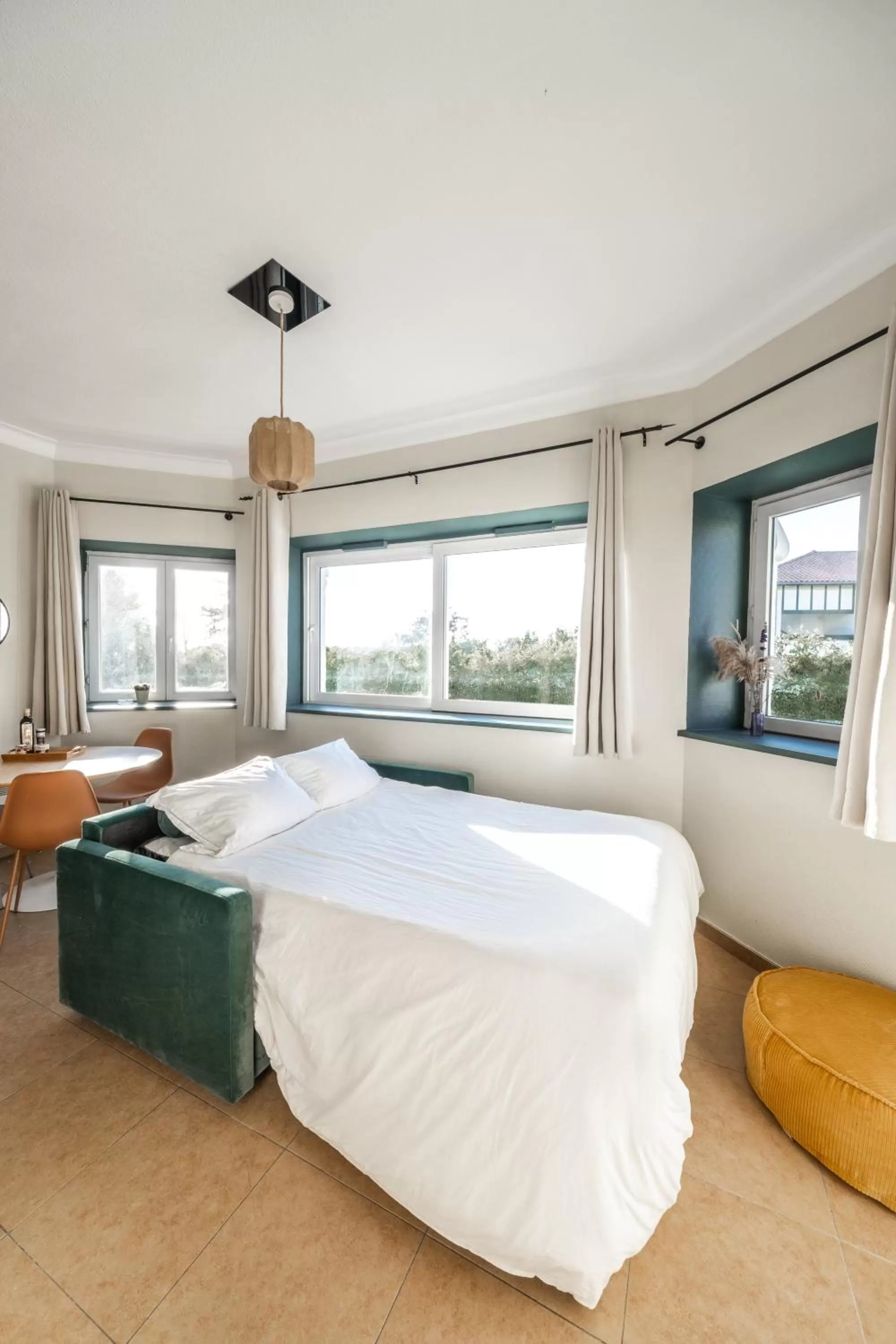 Bed in Résidence Chateau d'Acotz - Avec piscine à 600m des plages à Saint-Jean-de-Luz