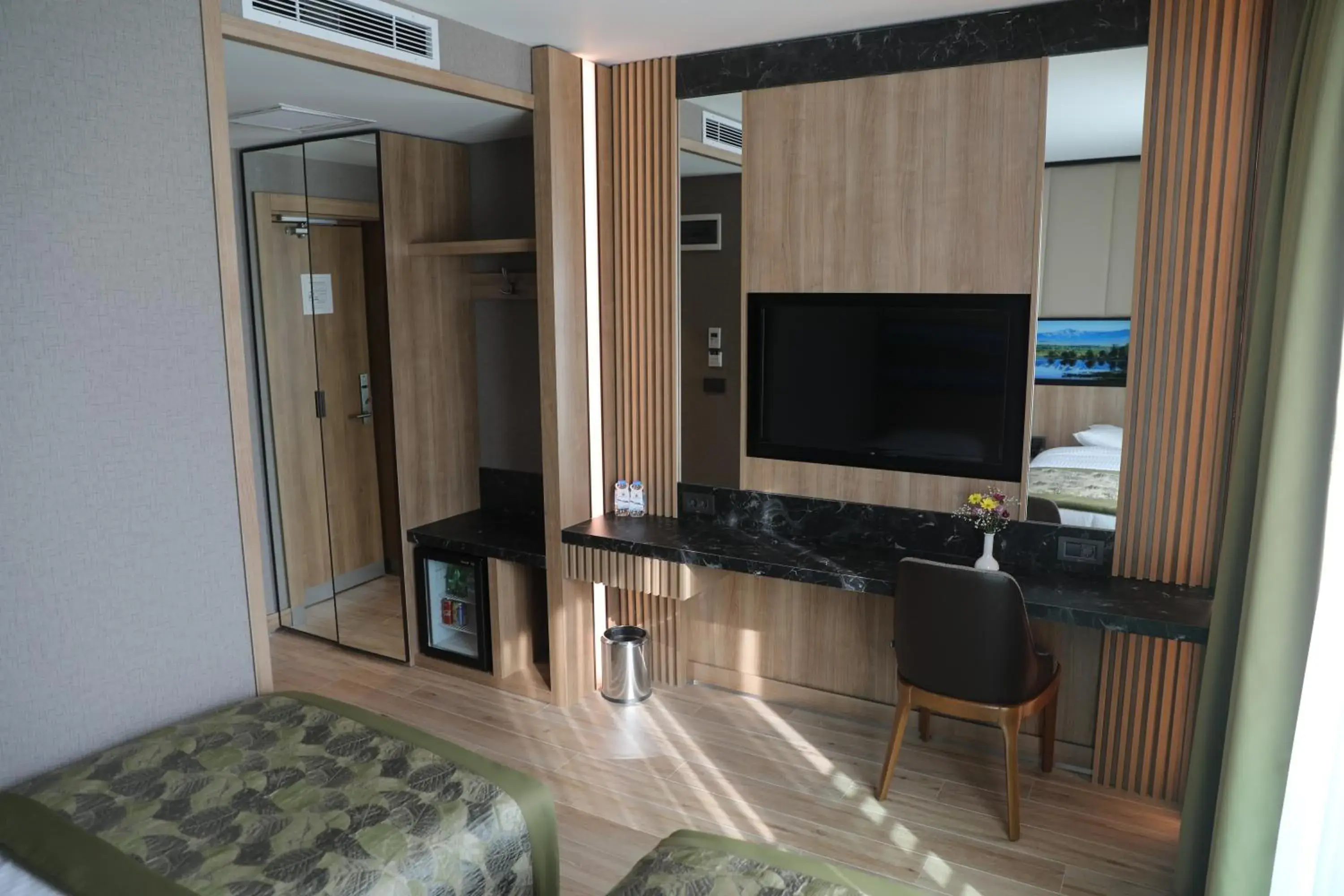 Standard Double or Twin Room - single occupancy in RADAR HOTEL Standard Double or Twin Room - single occupancy in RADAR HOTEL