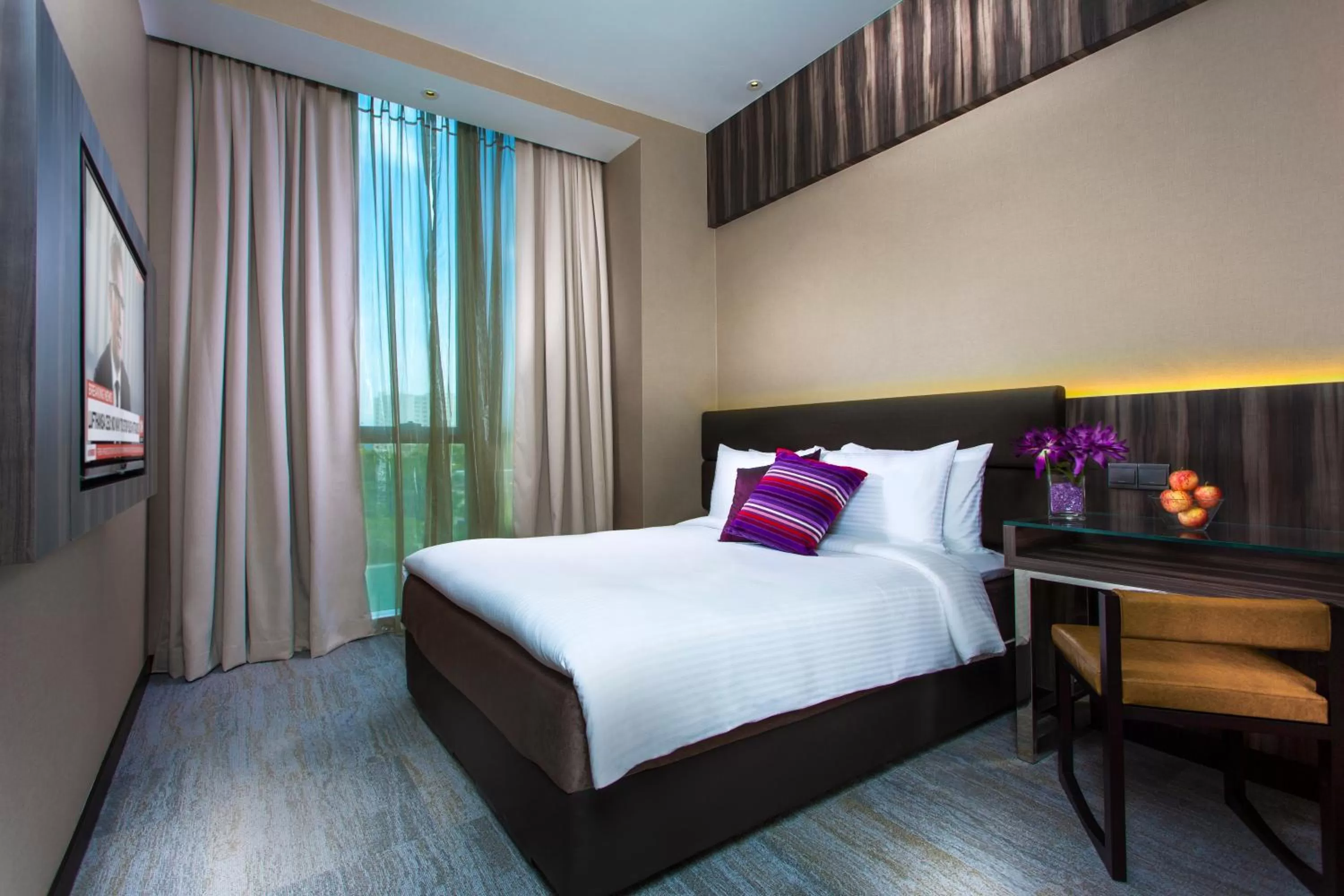 Bedroom, Bed in Aqueen Hotel Paya Lebar