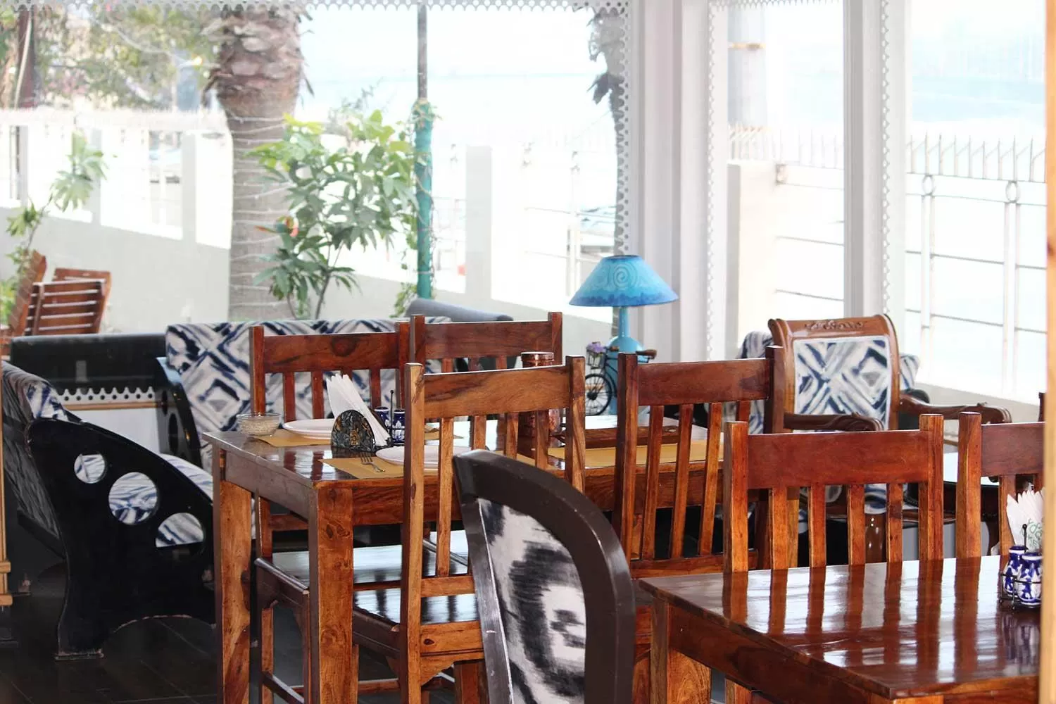 Restaurant/places to eat in Yog Niketan By Sanskriti