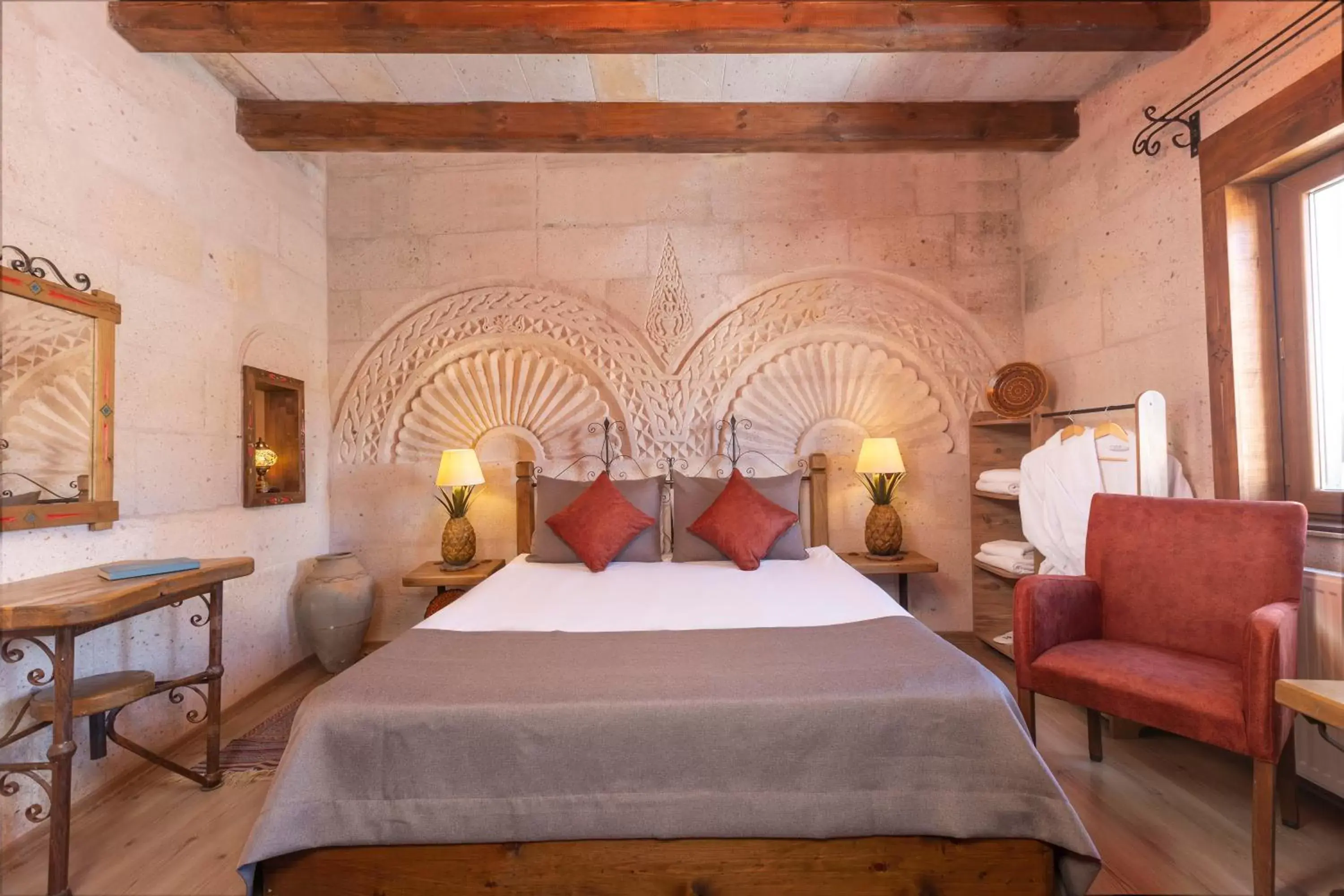 Suite with Hot Tub in Maron Stone House Suite with Hot Tub in Maron Stone House