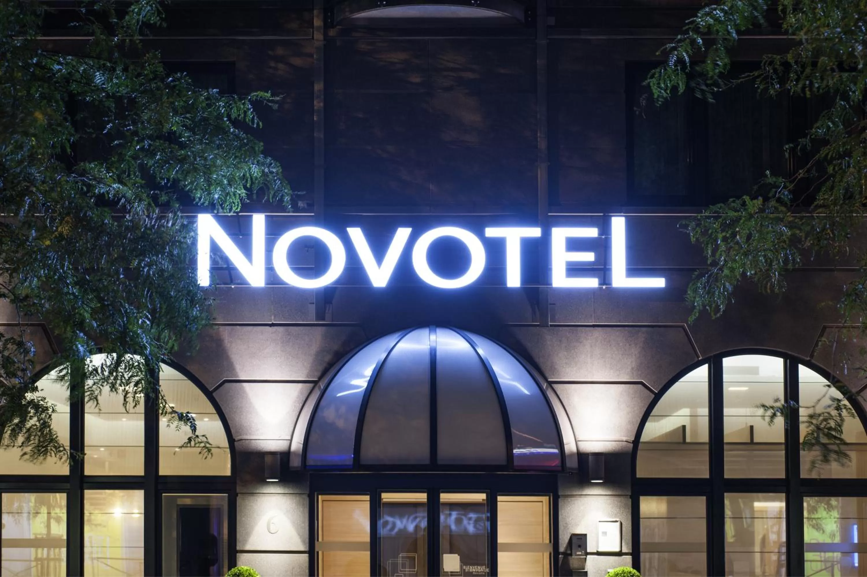 Facade/entrance in Novotel Brussels Centre Midi
