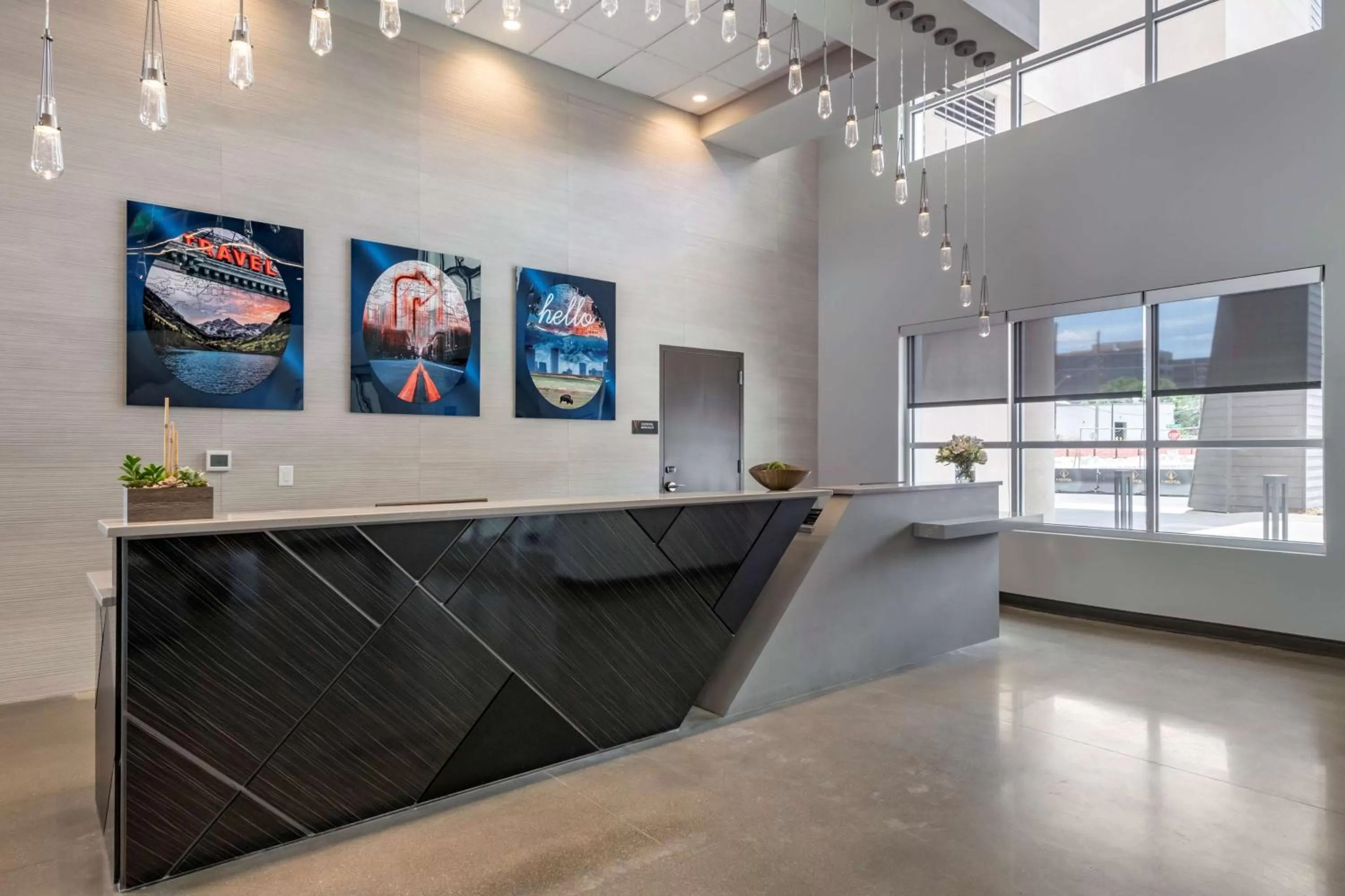 Lobby or reception in Vīb Hotel by Best Western Denver RiNo