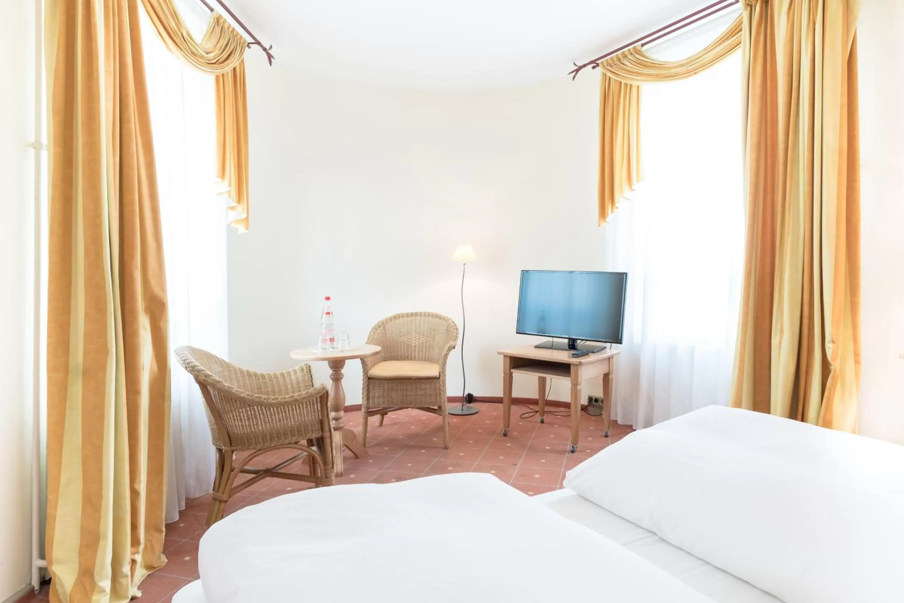 Photo of the whole room, Bed in Hotel Leipzig City Nord by Campanile