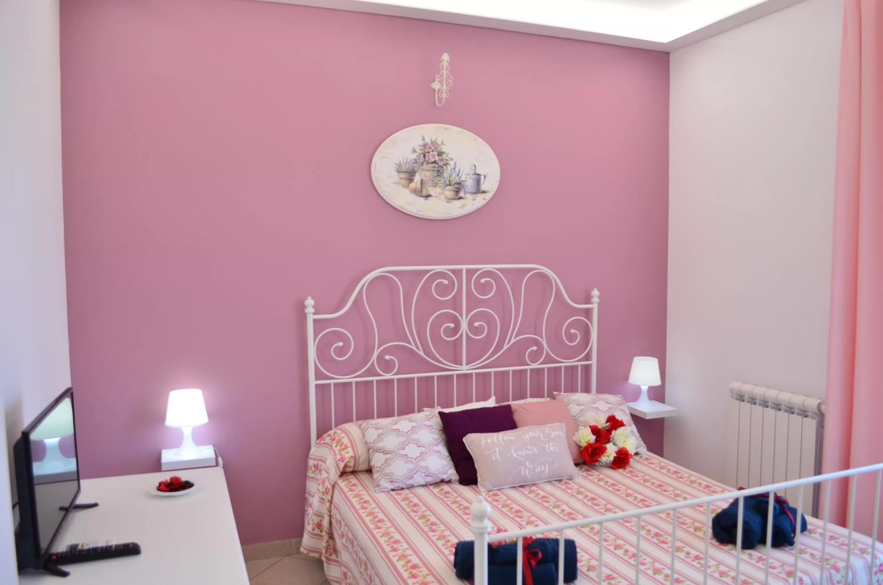 Photo of the whole room, Bed in Villa longardi