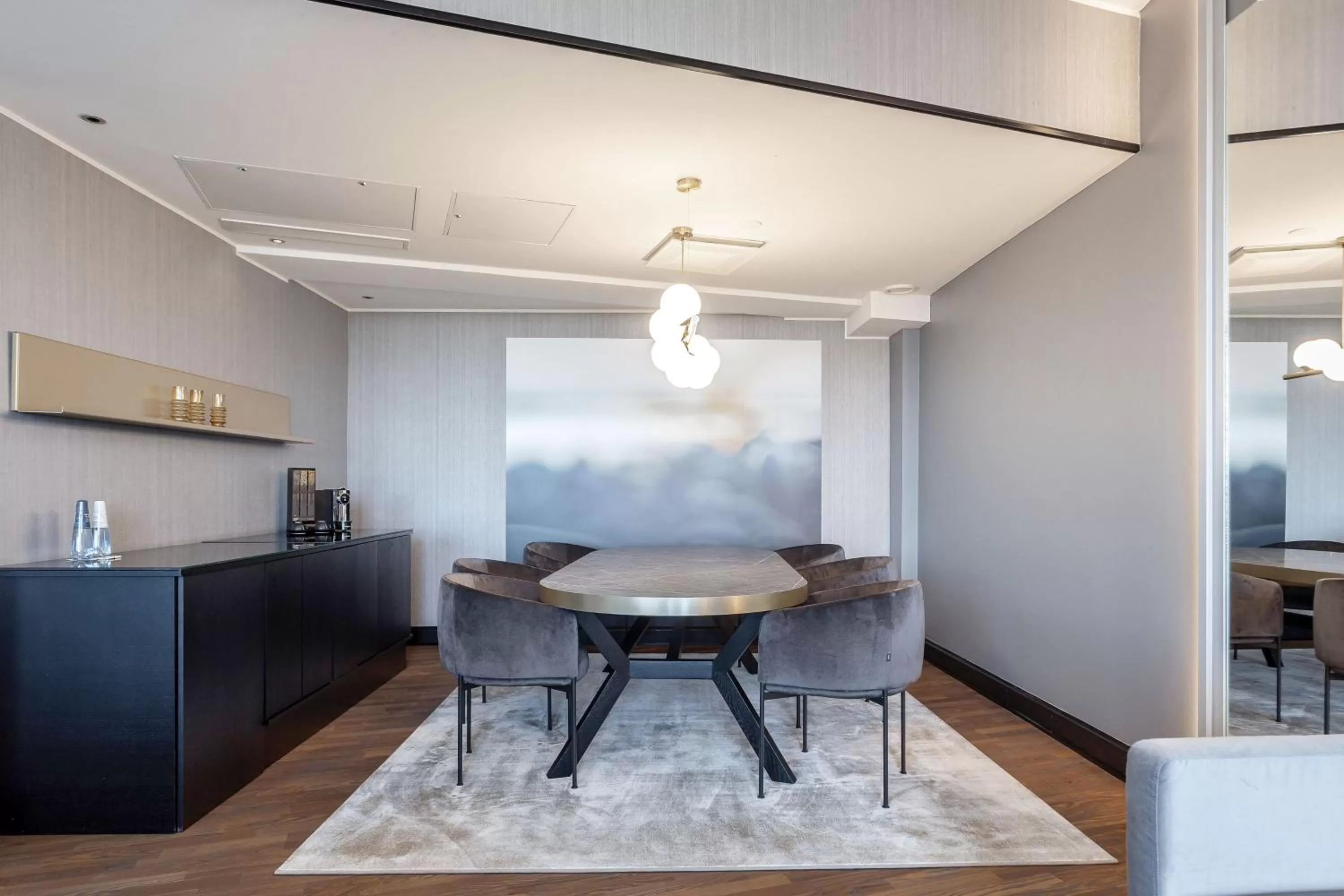 Photo of the whole room in Crowne Plaza Helsinki - Hesperia by IHG