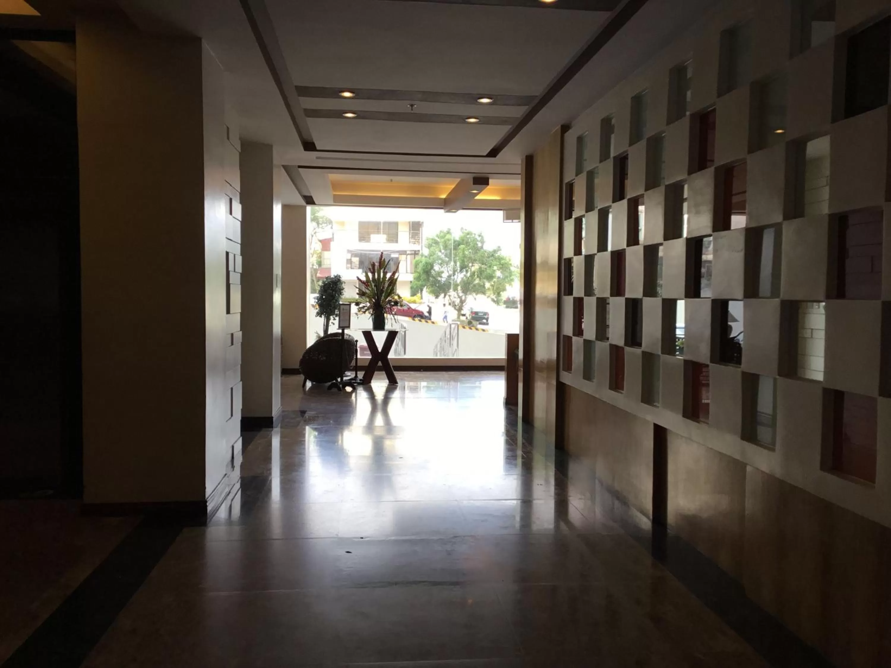 Condo with Free Swimming Pool & Viewing Deck