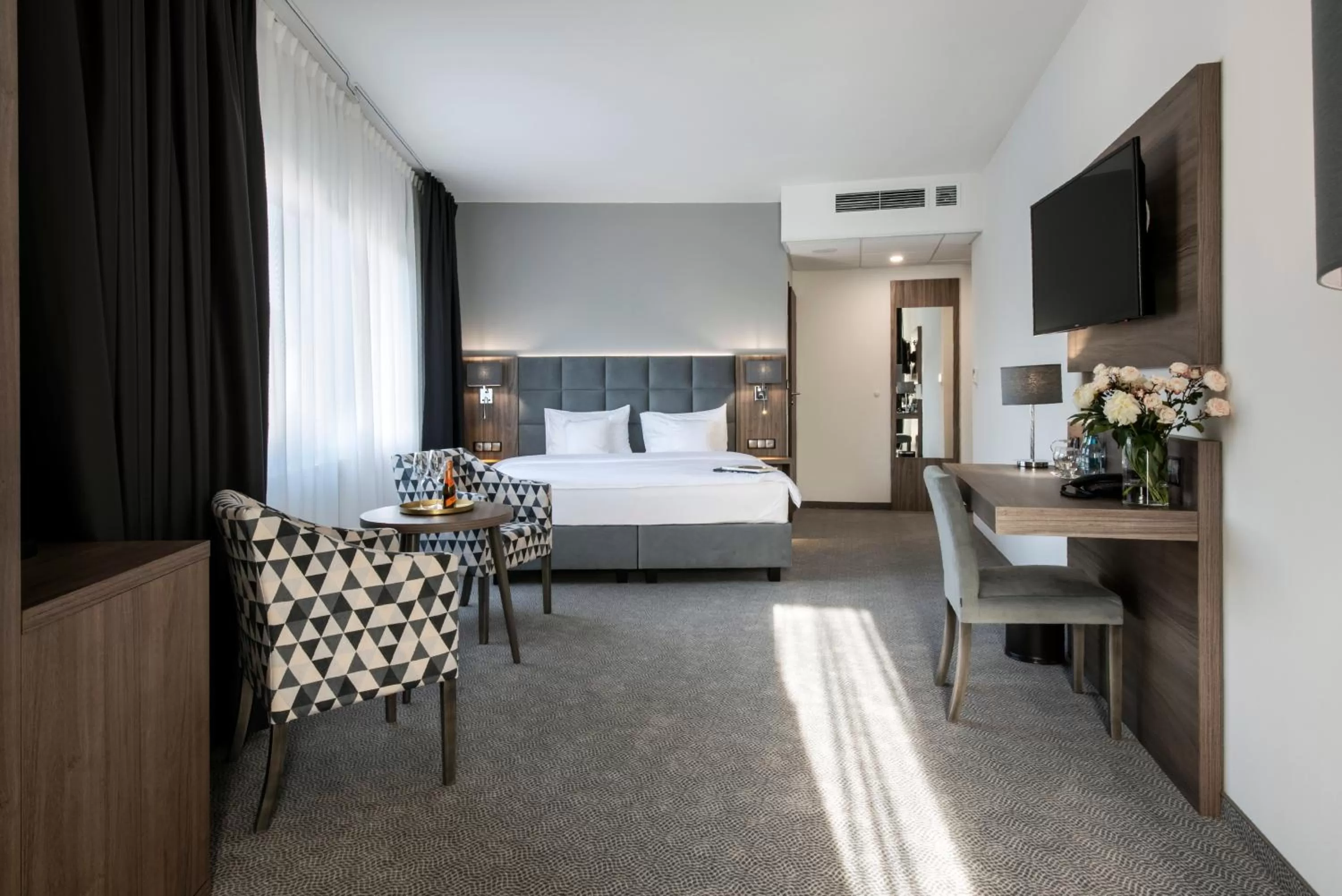 Bed in DB Hotel Wrocław