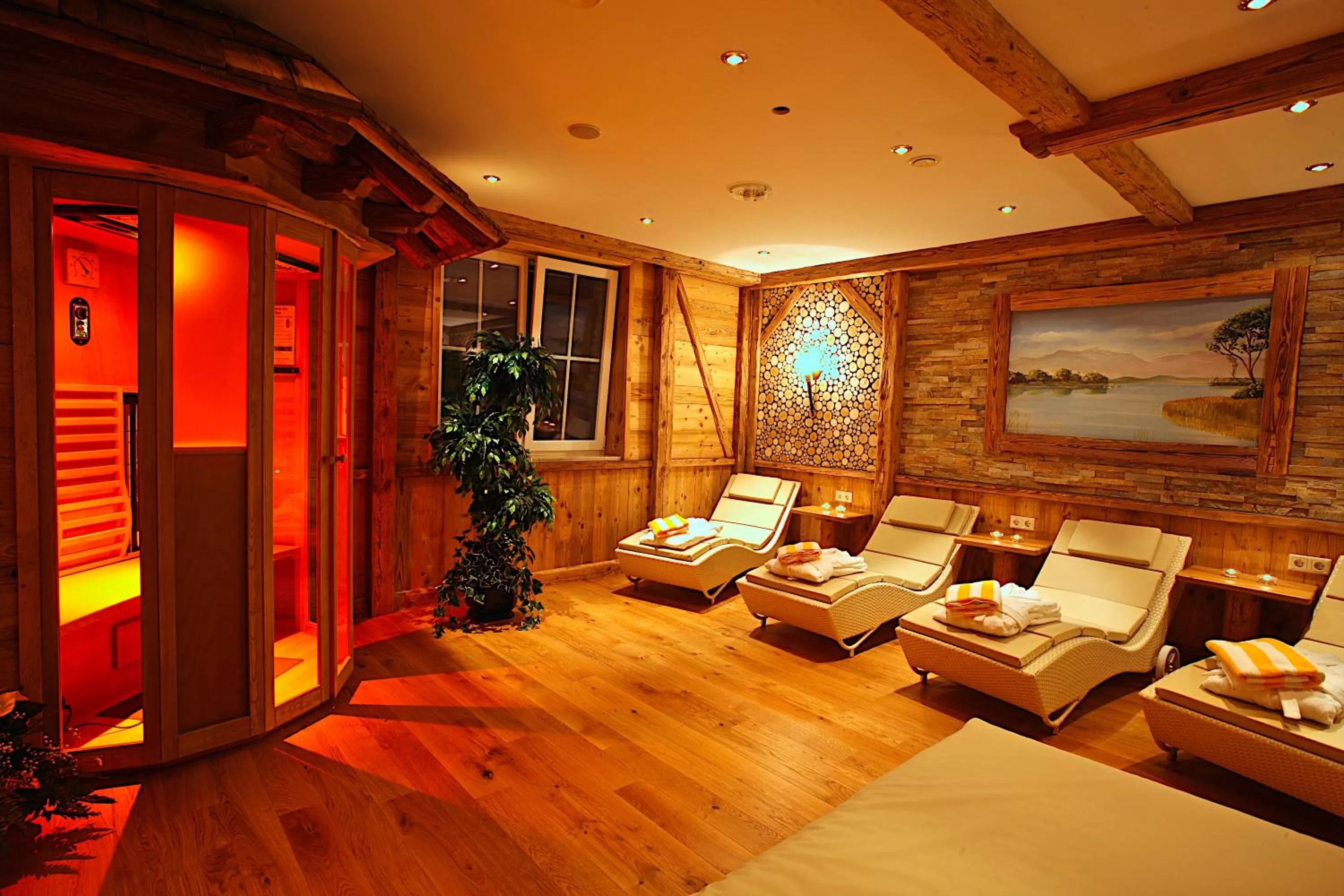 Sauna in Hotel am Schloßberg