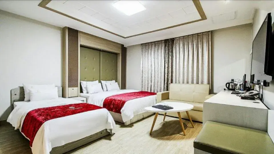 Double or Twin Room in Hotel Charlot Castle Double or Twin Room in Hotel Charlot Castle