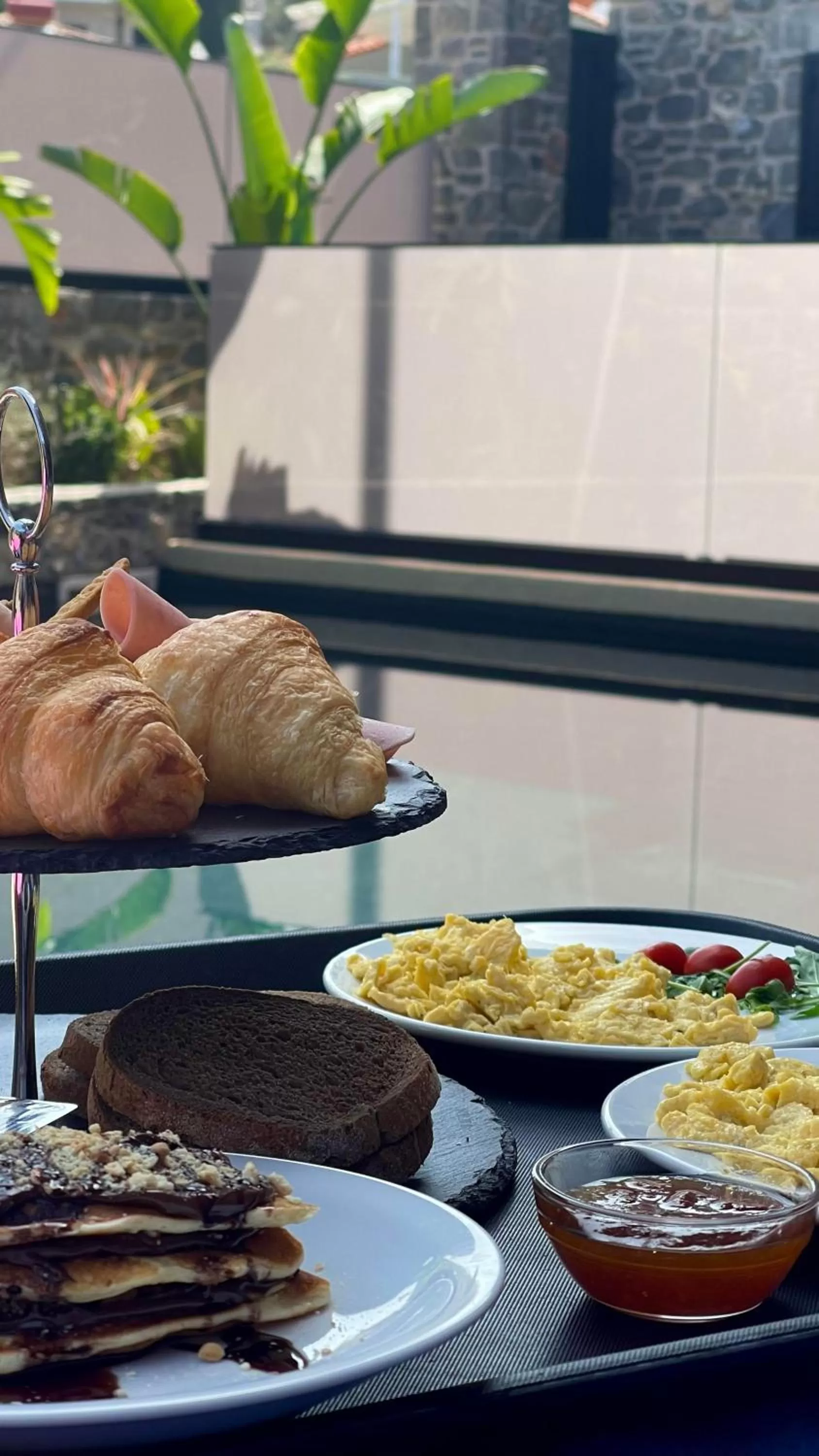 Swimming pool in Opal Executive Suites